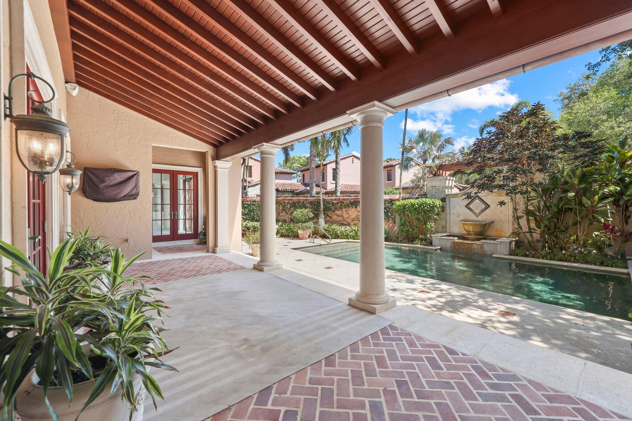 441 Via Del Orso Drive