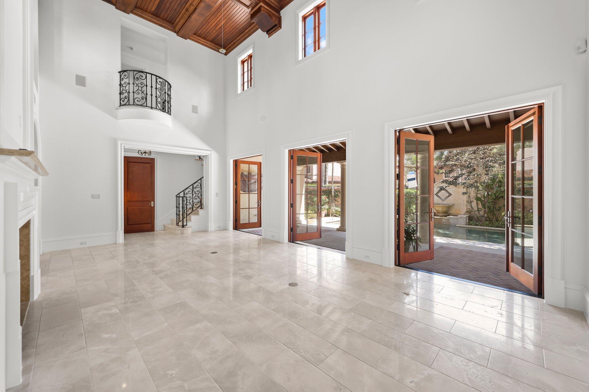 441 Via Del Orso Drive
