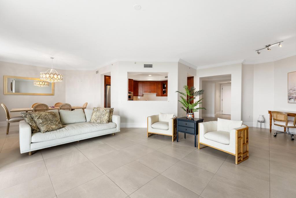 3610 Gardens Parkway 502a