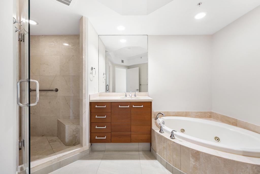 3610 Gardens Parkway 502a