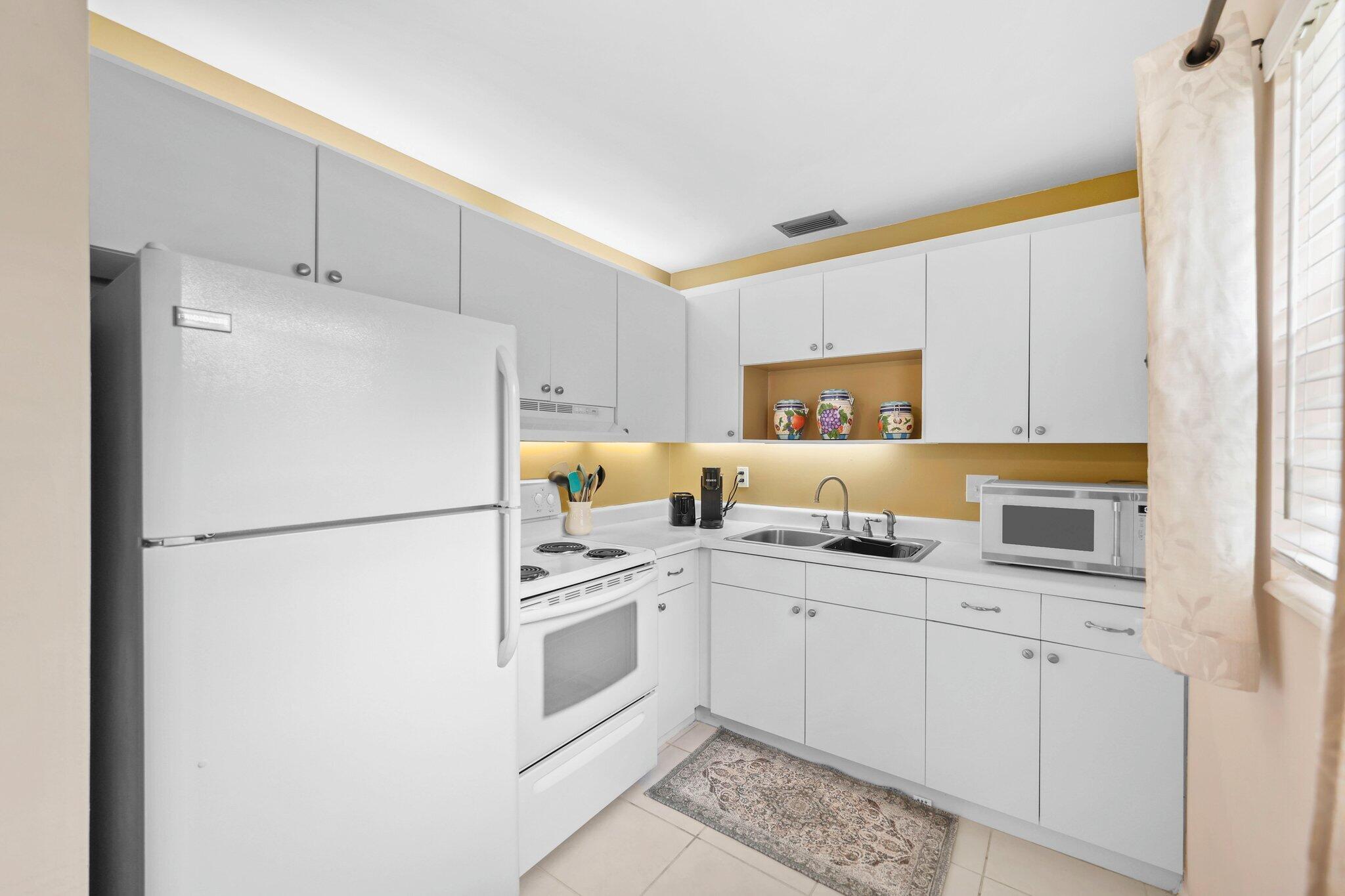 2600 SE Ocean Boulevard W5