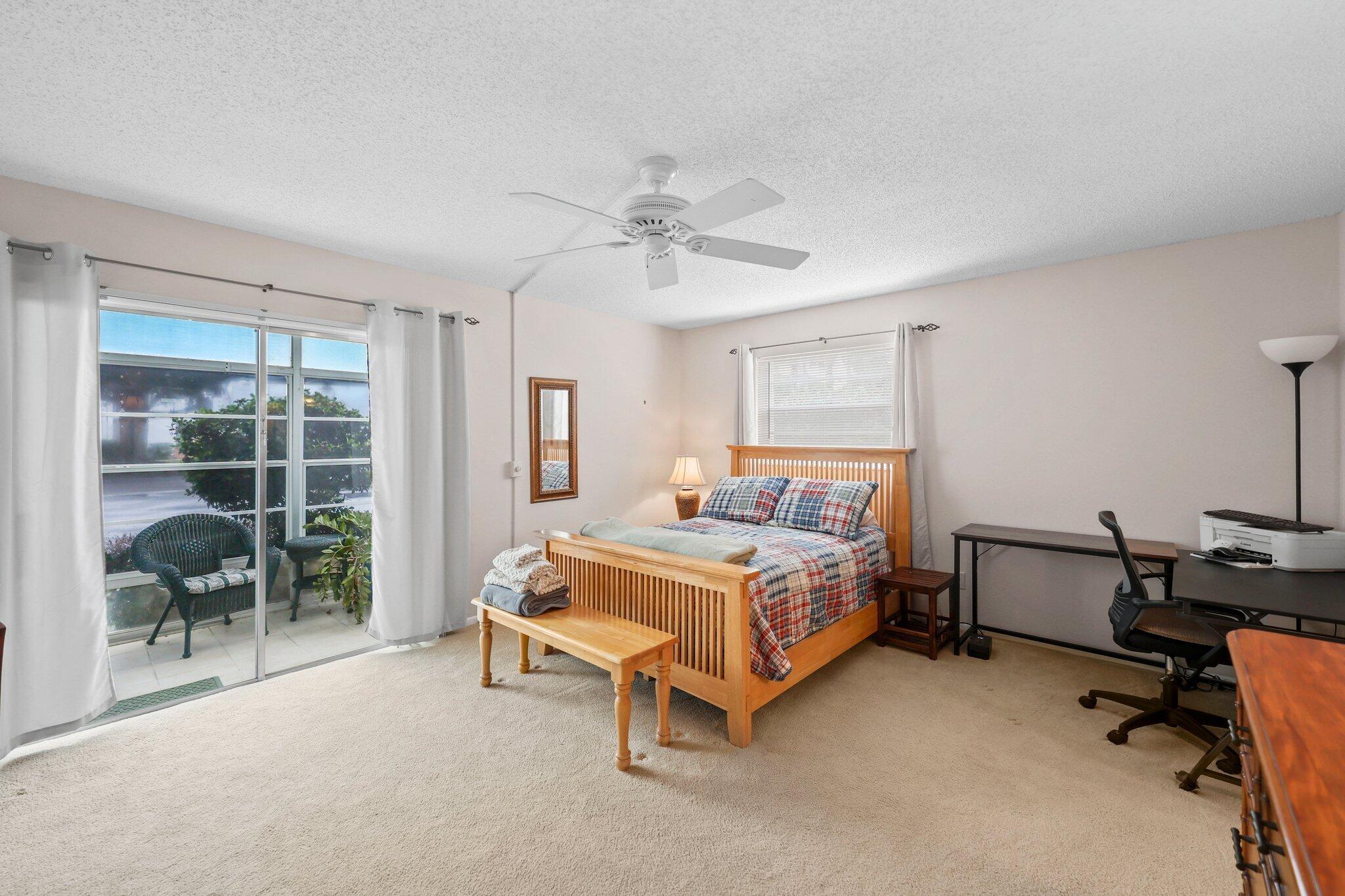 2600 SE Ocean Boulevard W5