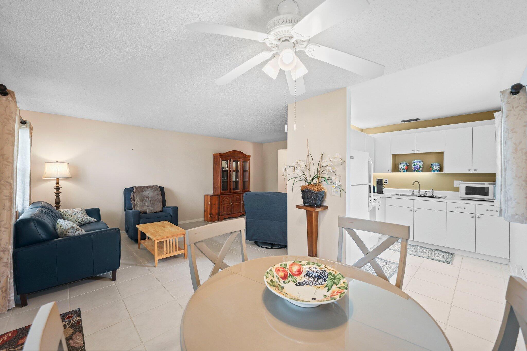 2600 SE Ocean Boulevard W5