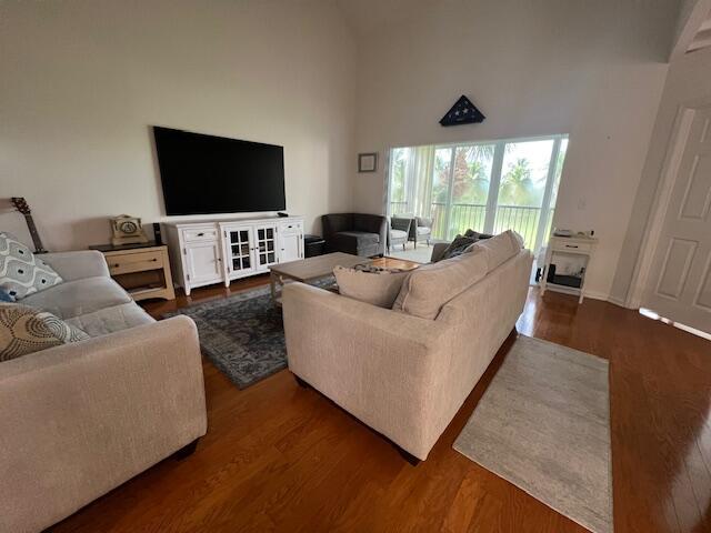 2604 N Fairway Dr Drive N