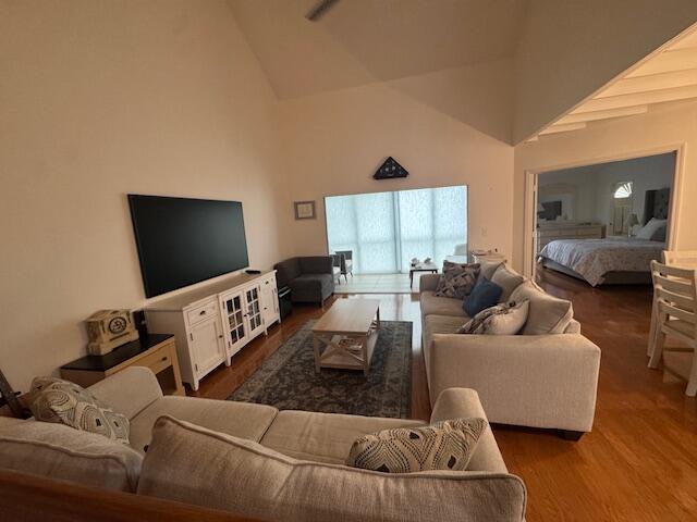 2604 N Fairway Dr Drive N