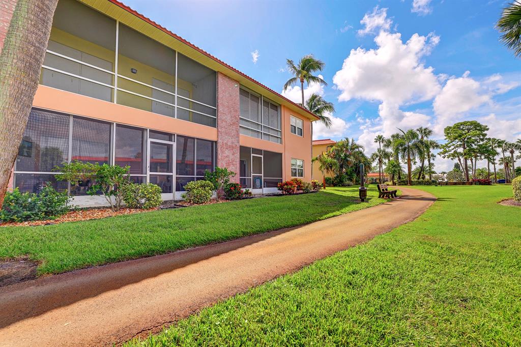 1919 SW Palm City Road Unit: 10f