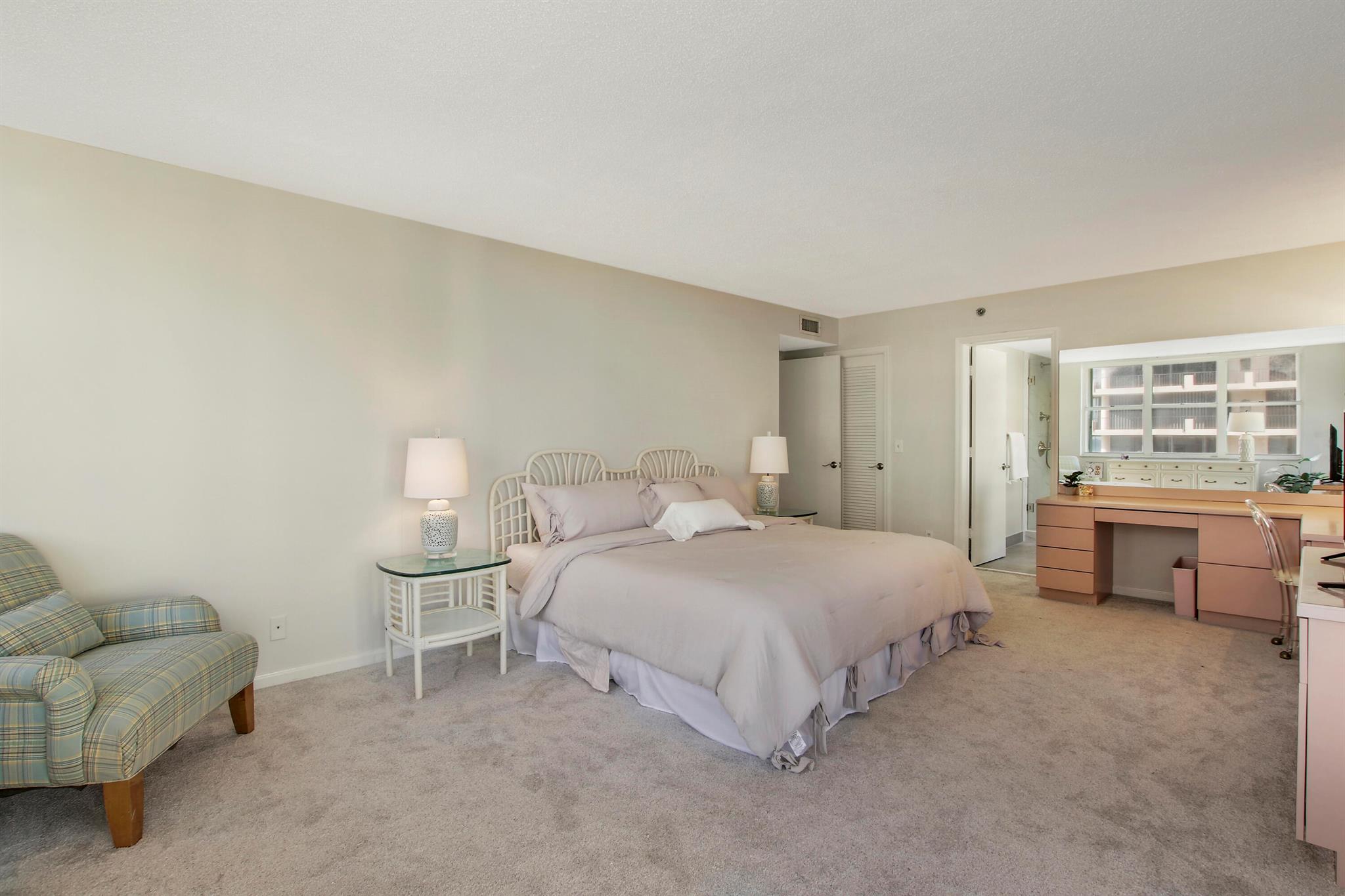 500 Ocean Drive Unit: E-9a