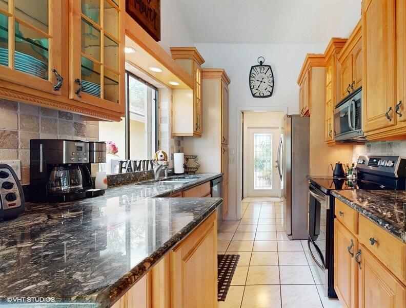 128 Cape Pointe Circle