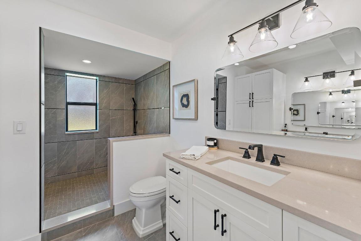 19800 Sandpointe Bay Drive