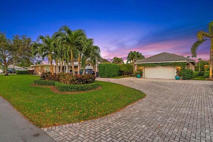 13856 Whispering Lakes Lane