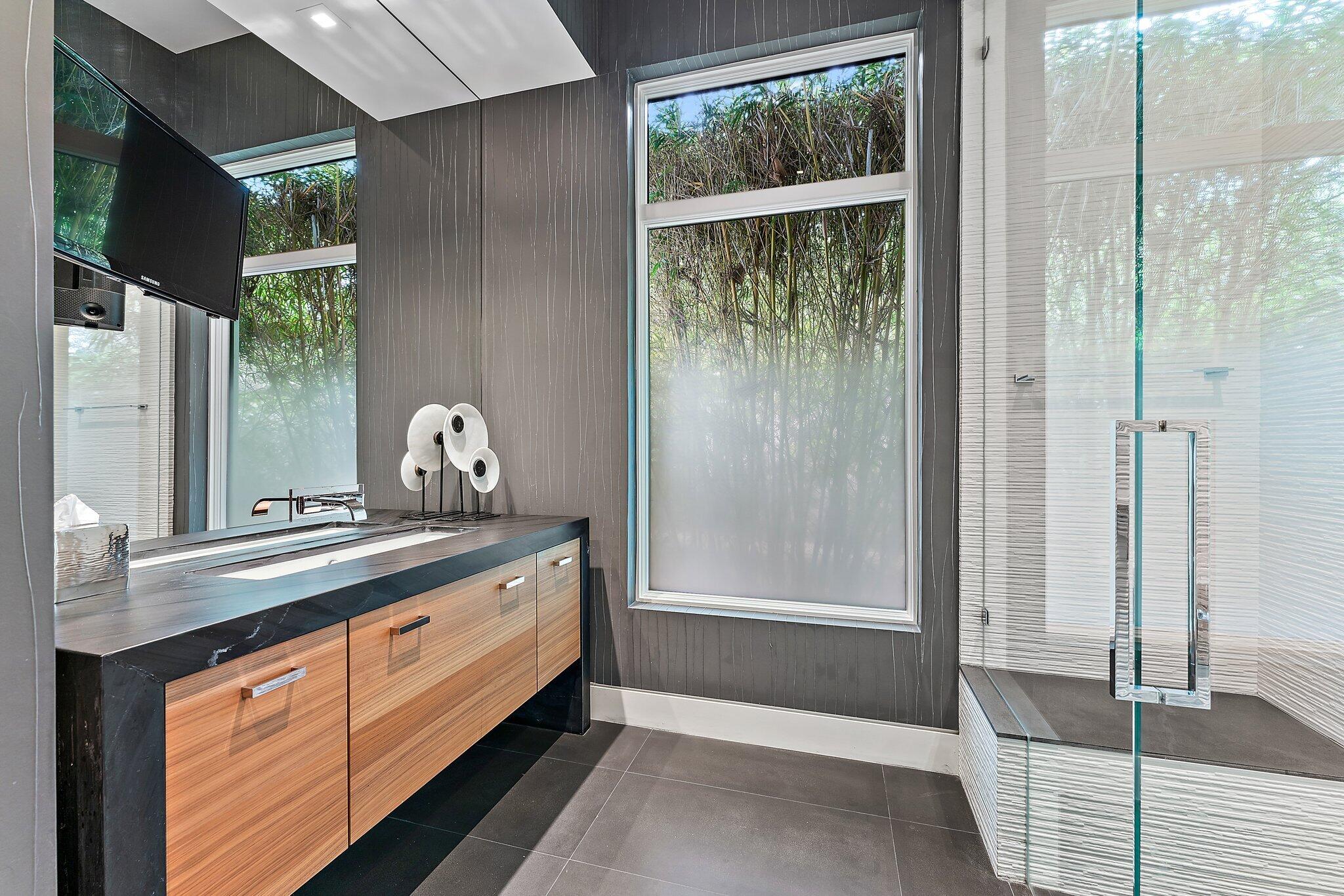 103 W Bears Club Drive