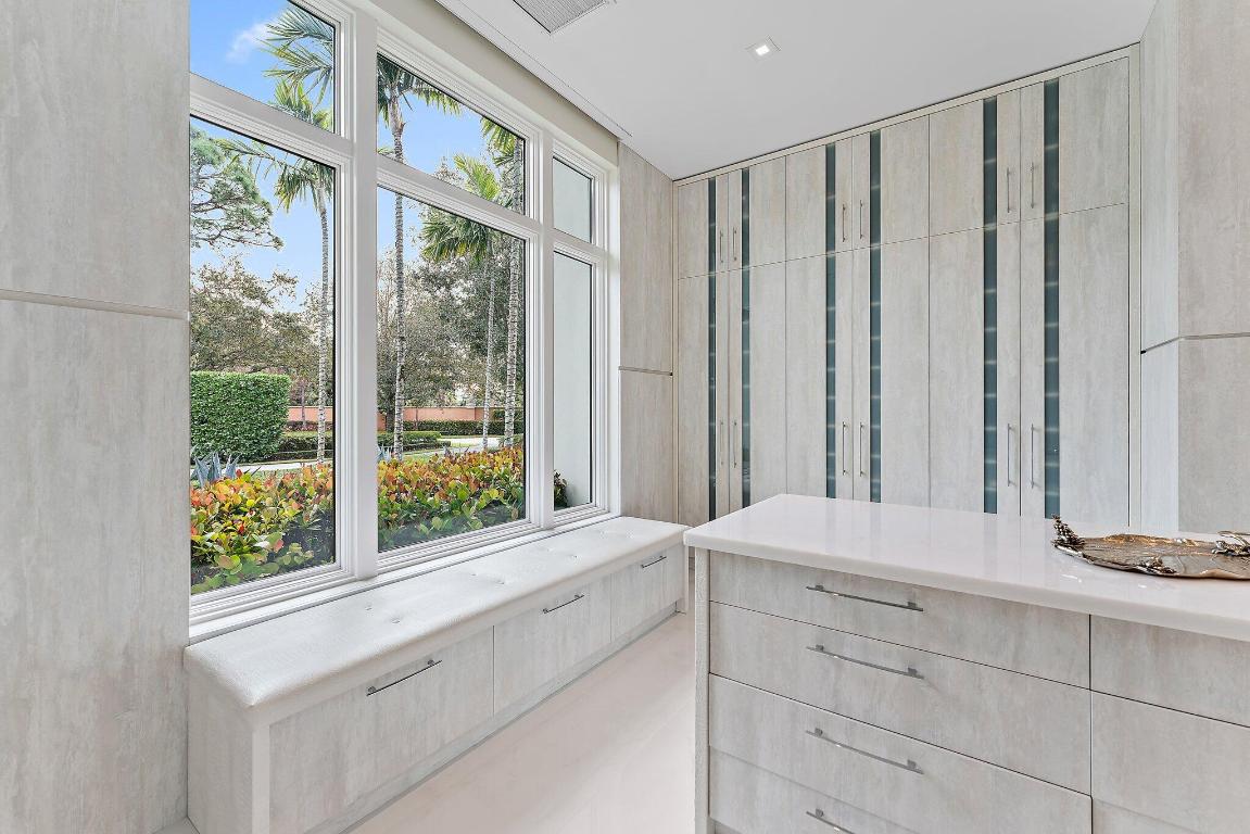 103 W Bears Club Drive