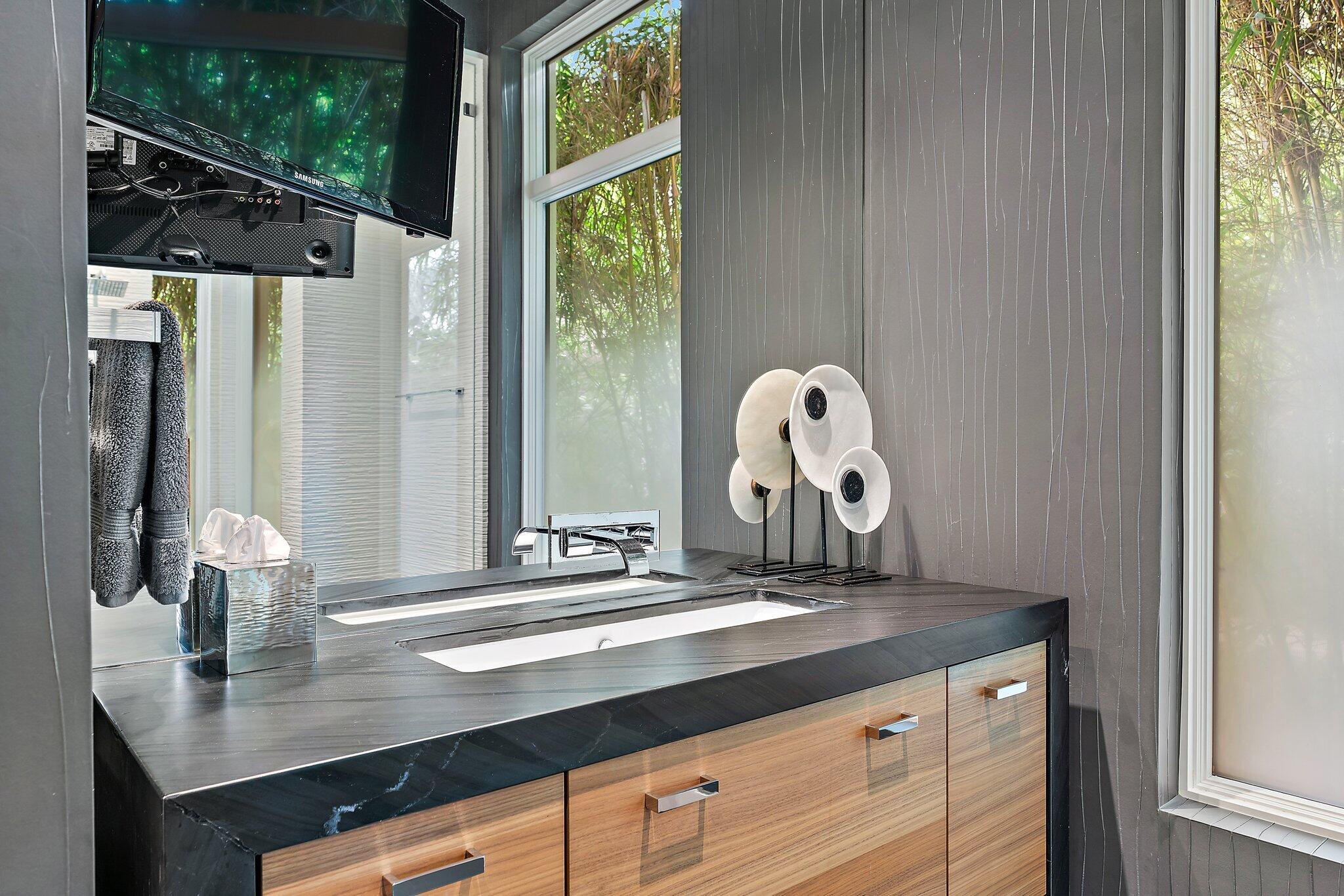 103 W Bears Club Drive