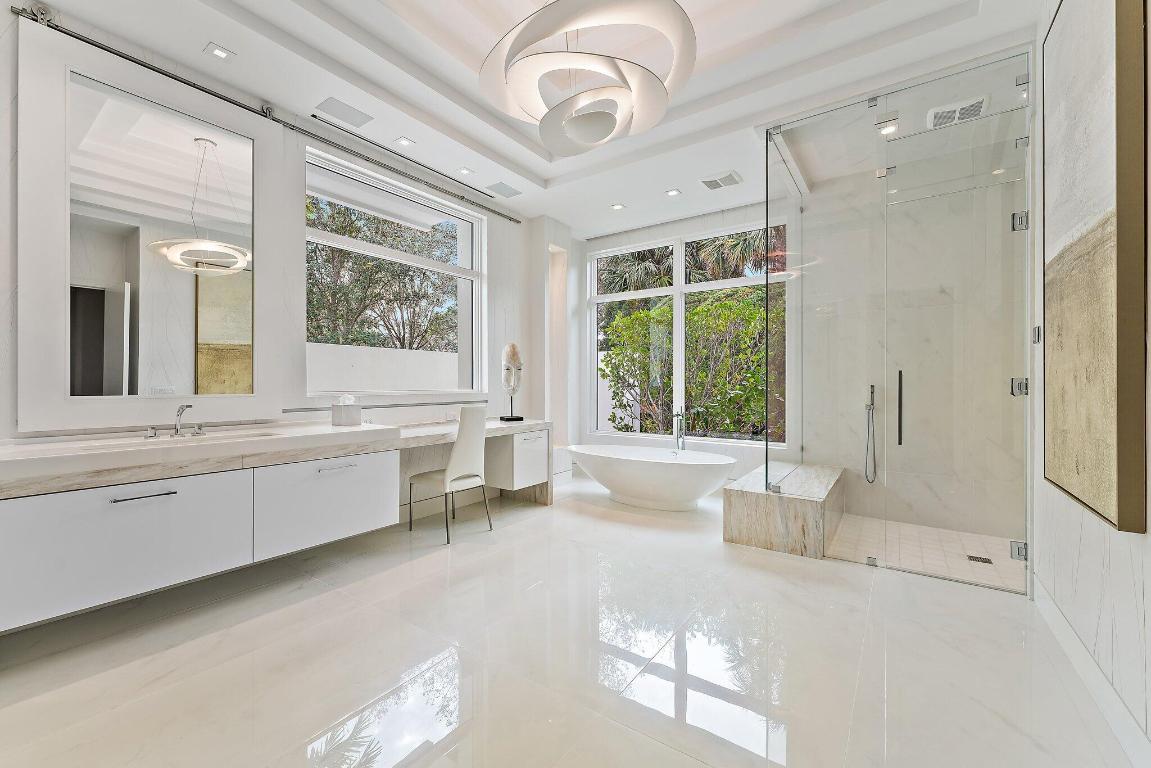 103 W Bears Club Drive