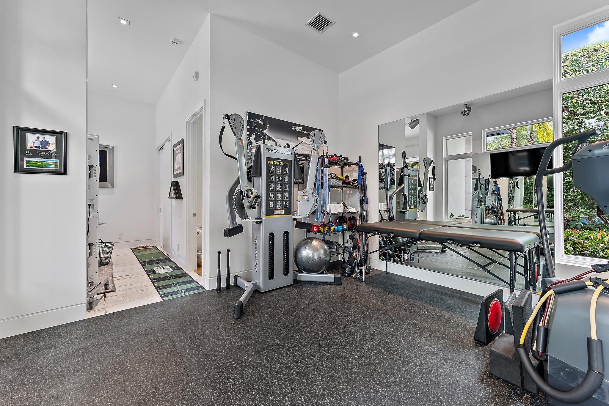 103 W Bears Club Drive