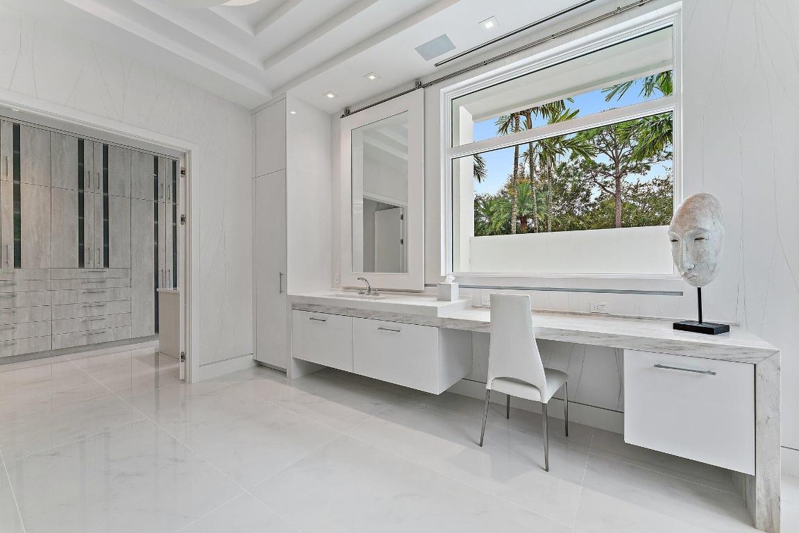 103 W Bears Club Drive