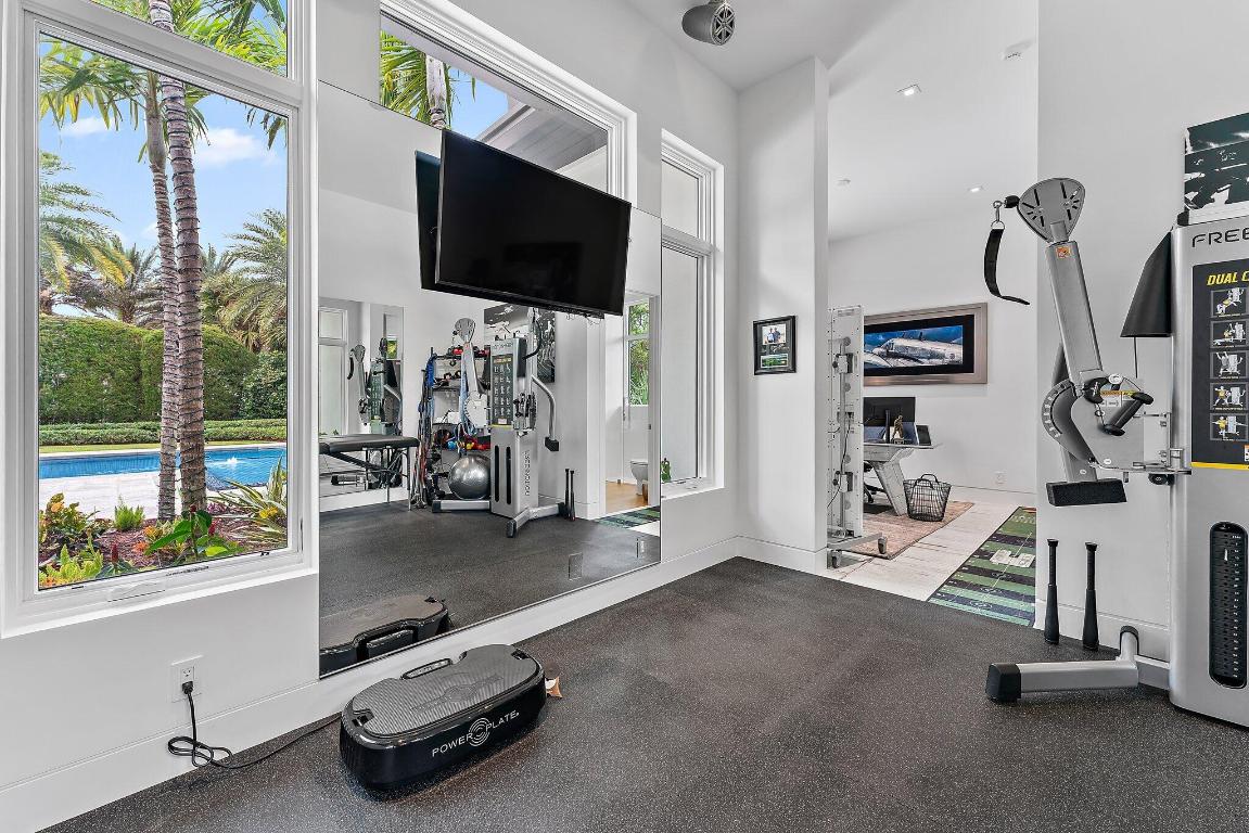 103 W Bears Club Drive