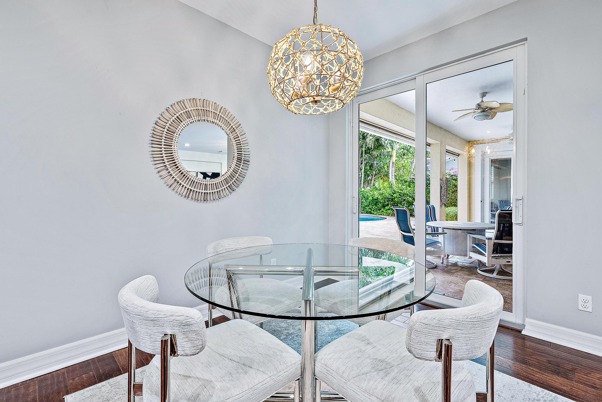 2702 W Mallory Boulevard