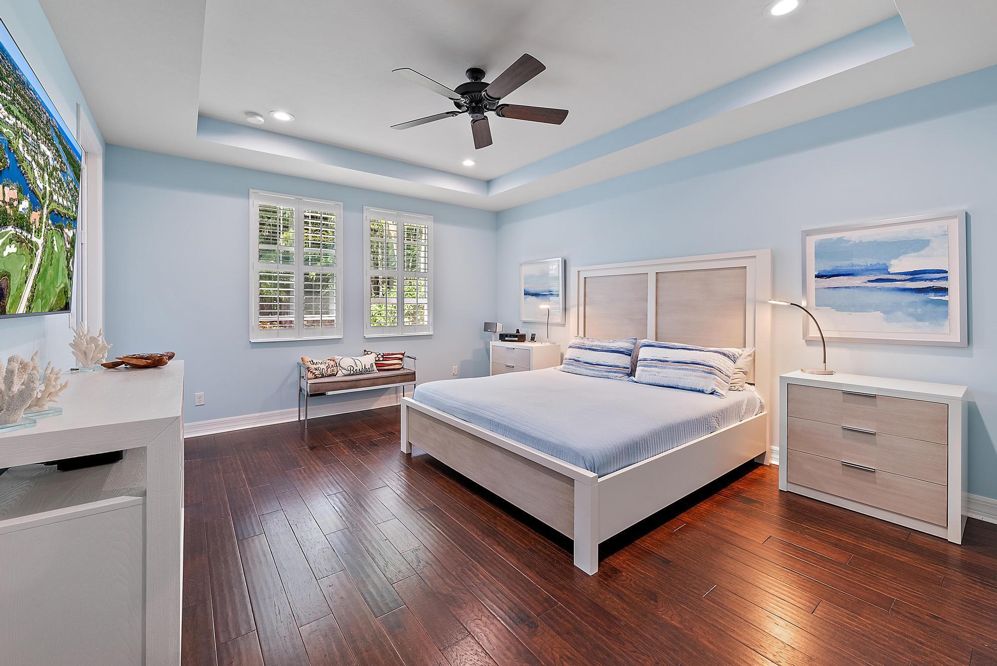 2702 W Mallory Boulevard