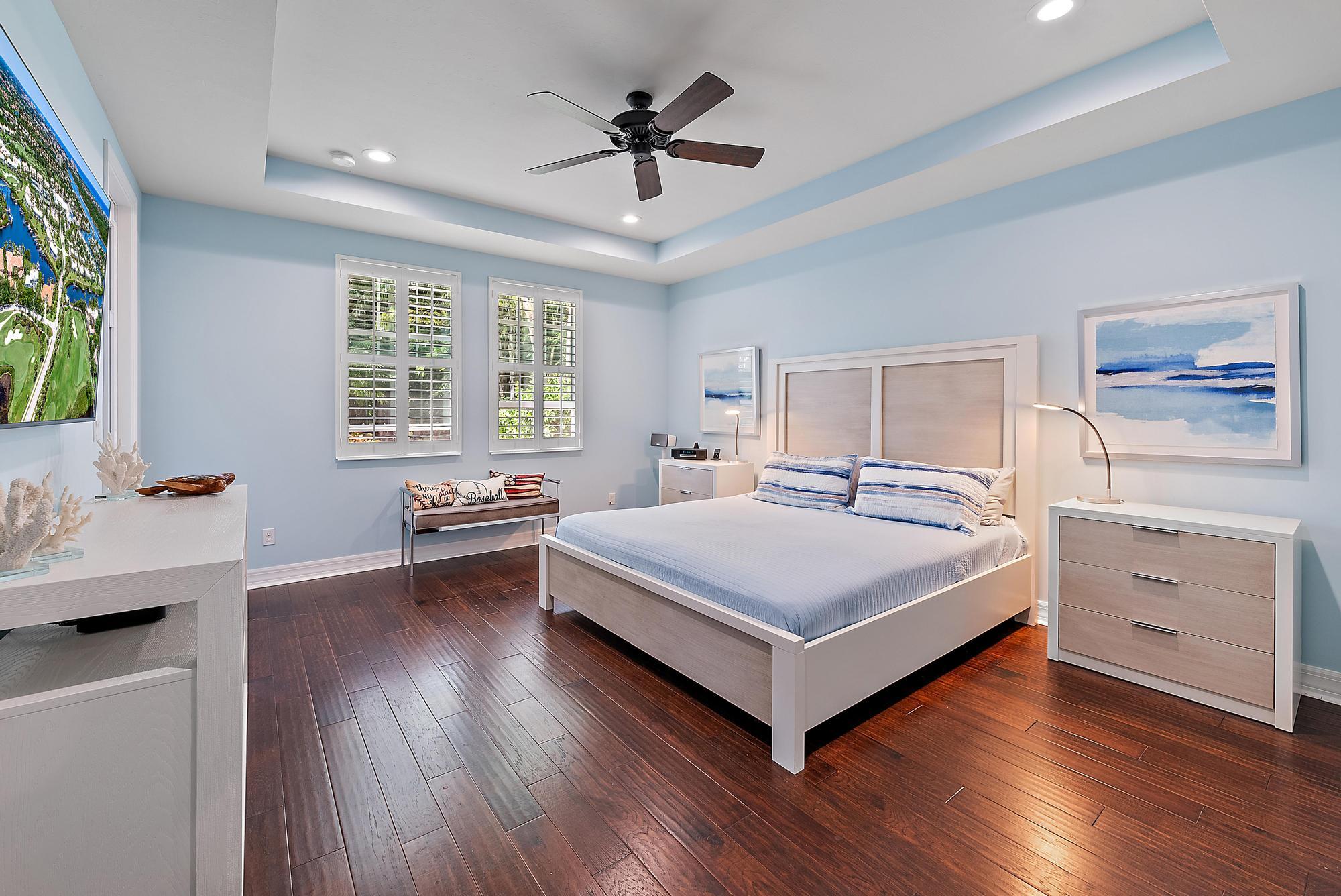 2702 W Mallory Boulevard