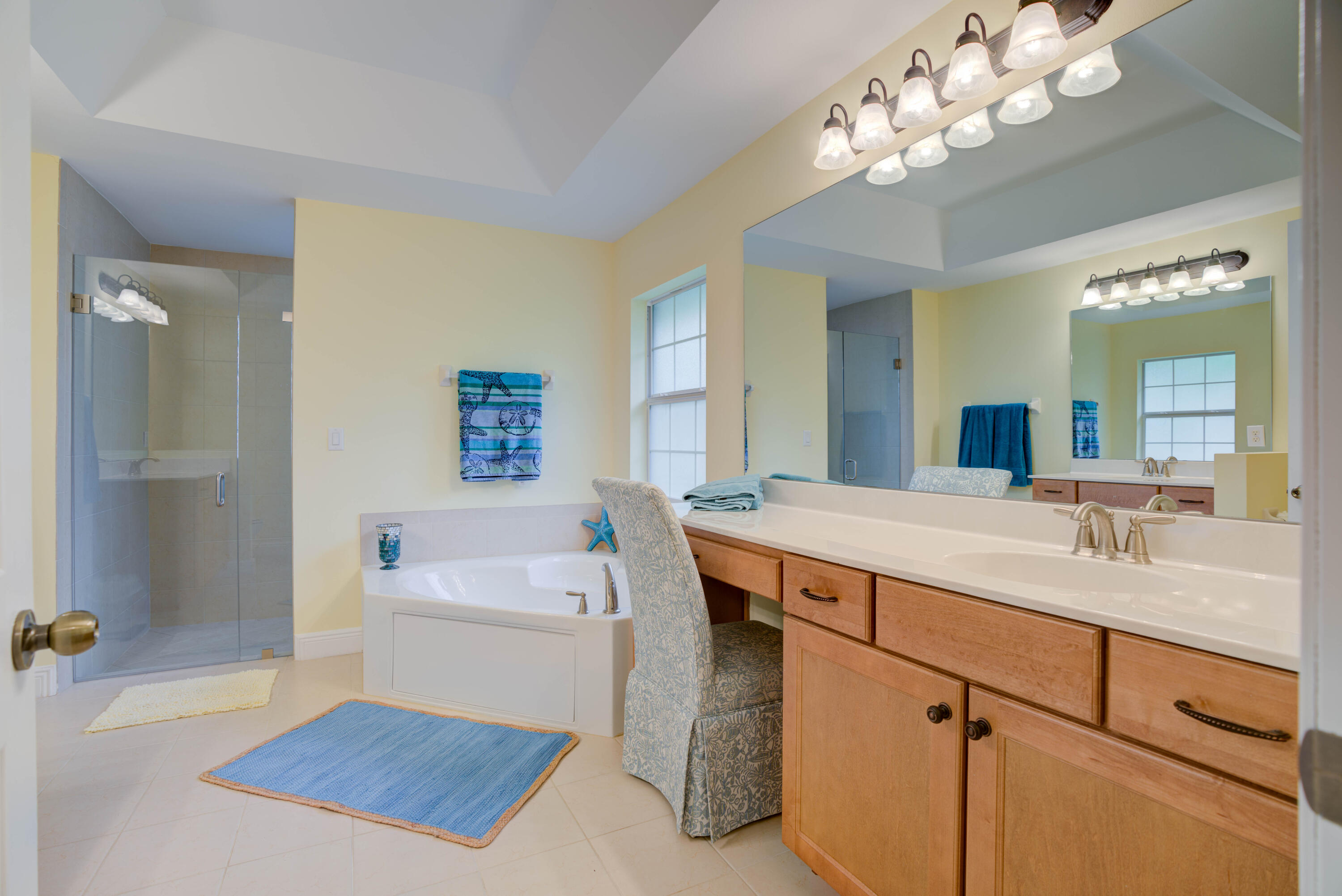 112 Fairview W