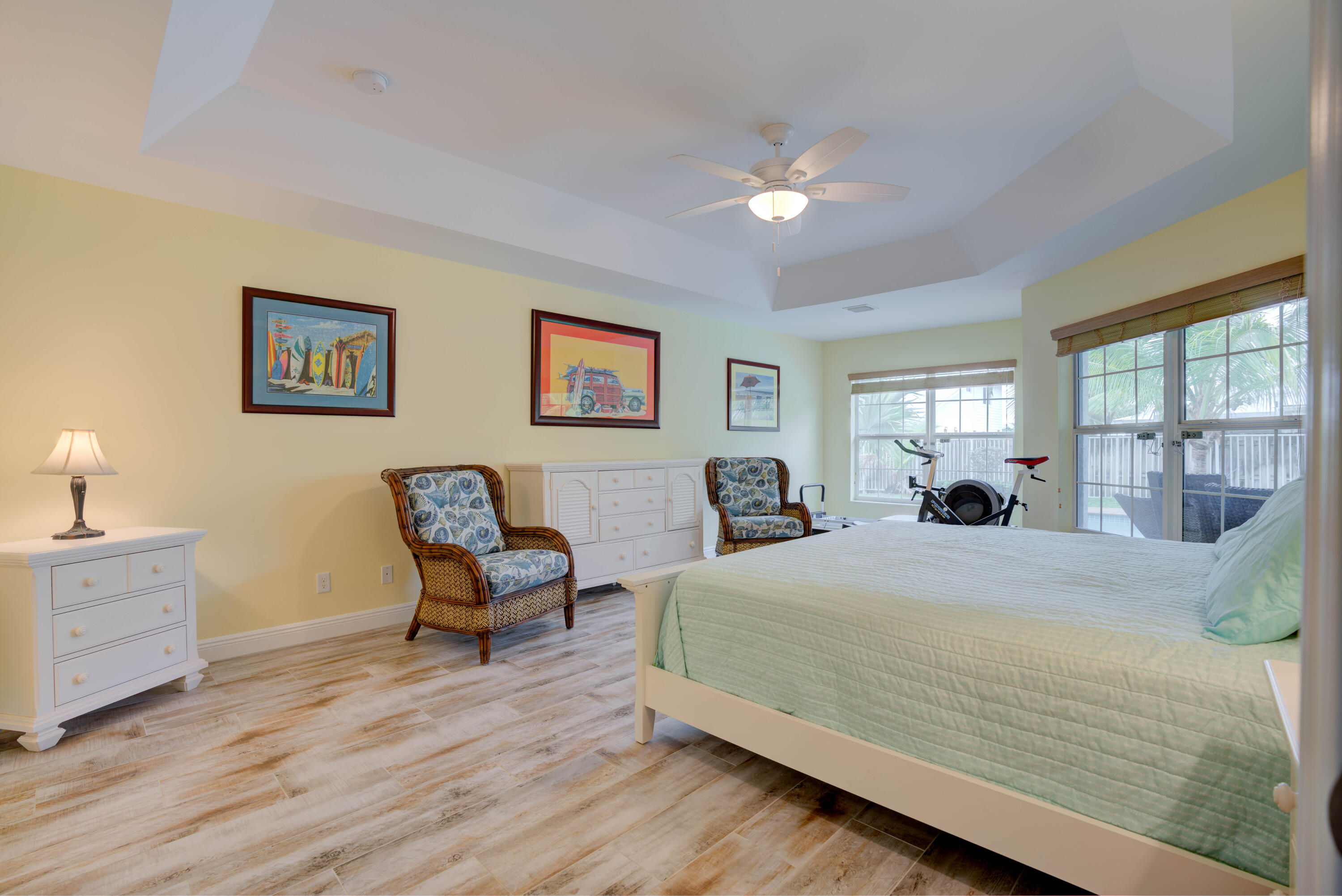 112 Fairview W