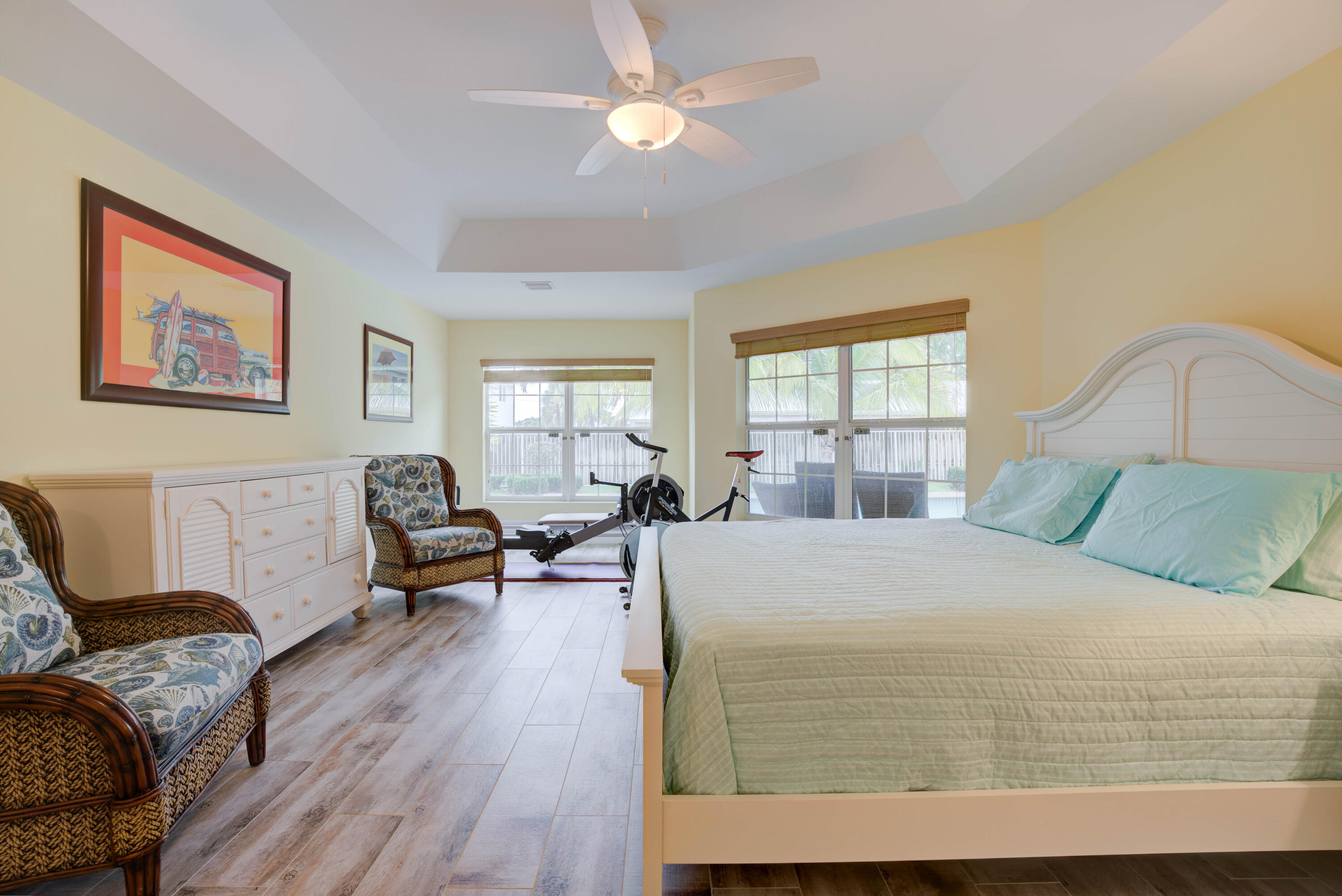 112 Fairview W