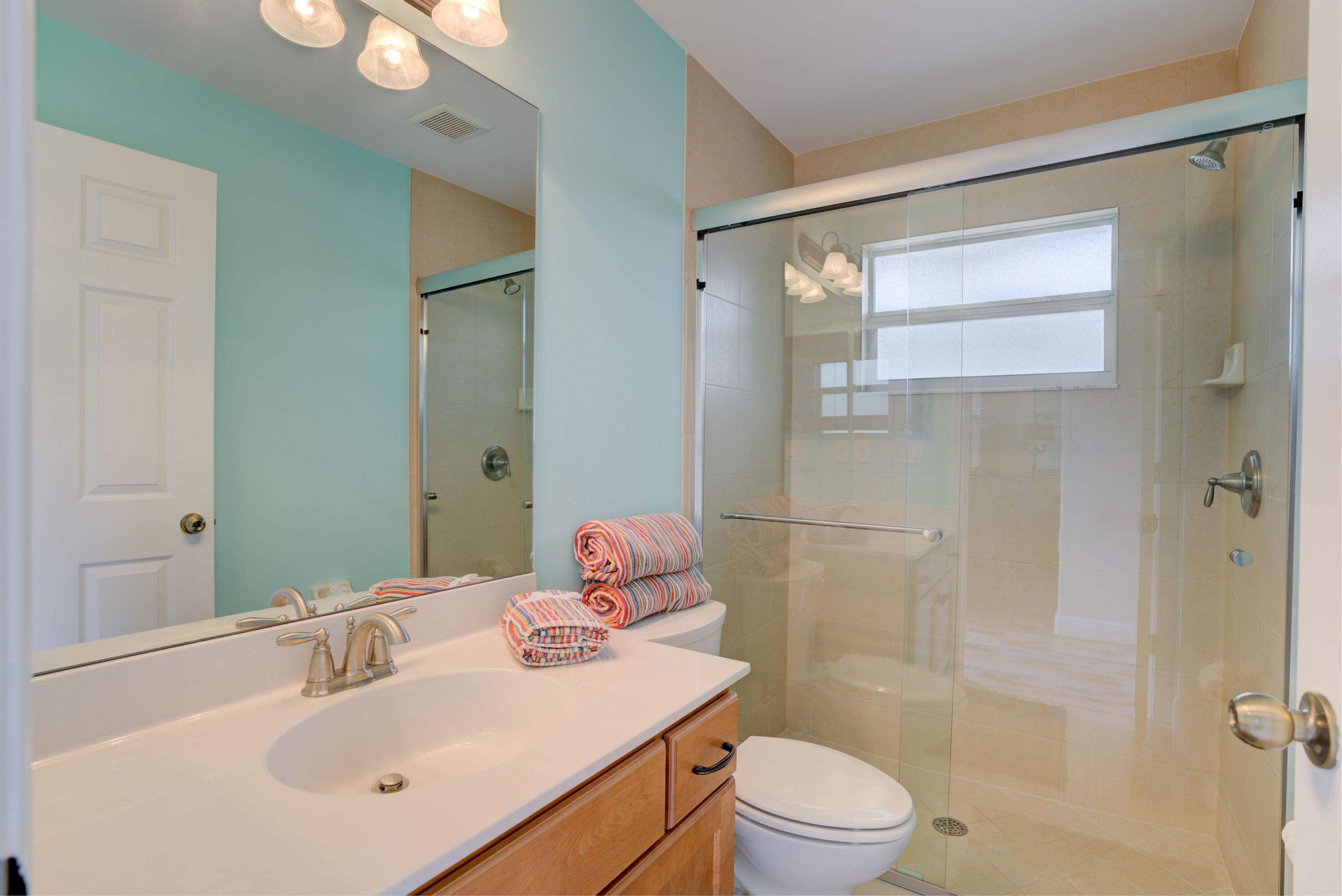 112 Fairview W