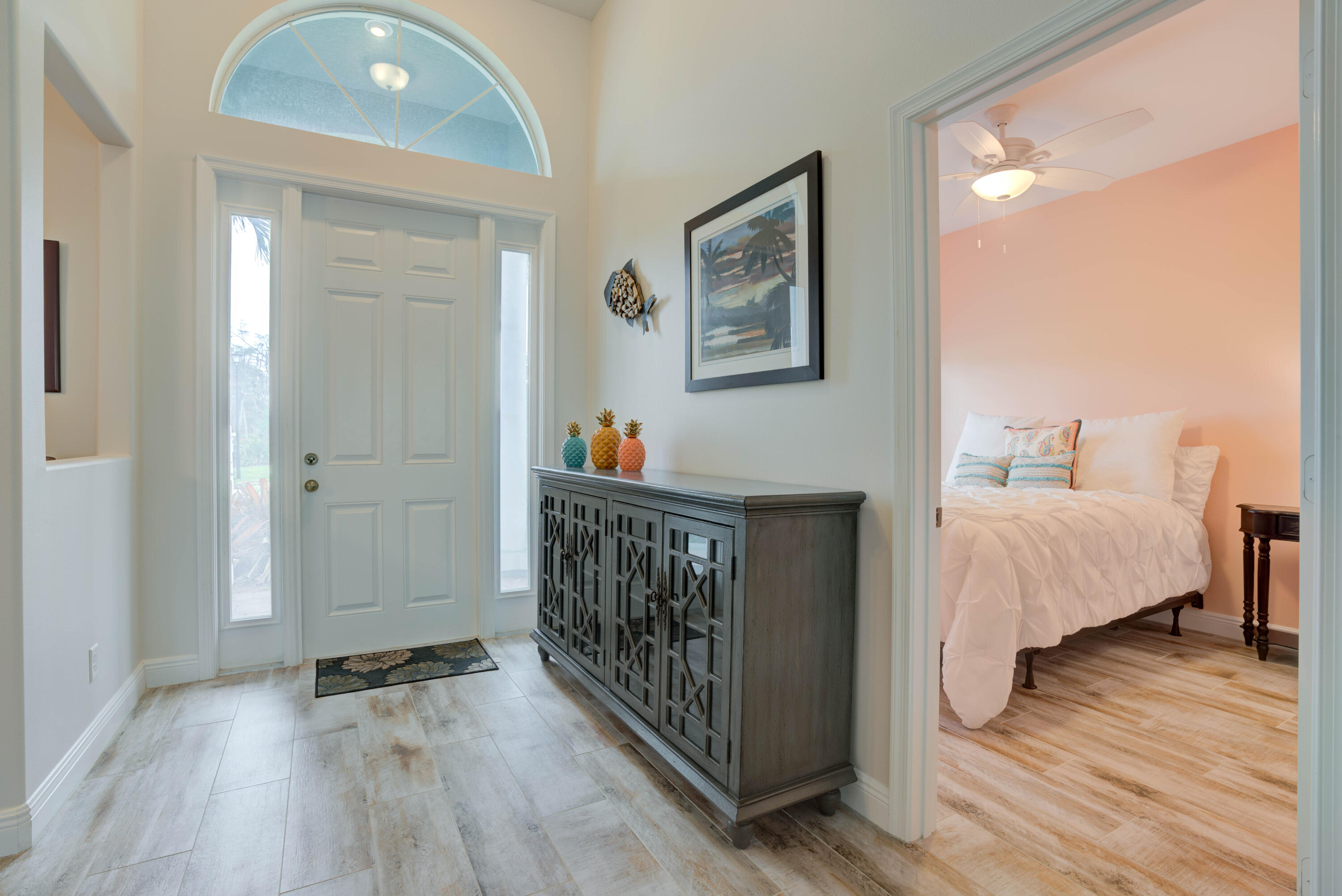 112 Fairview W