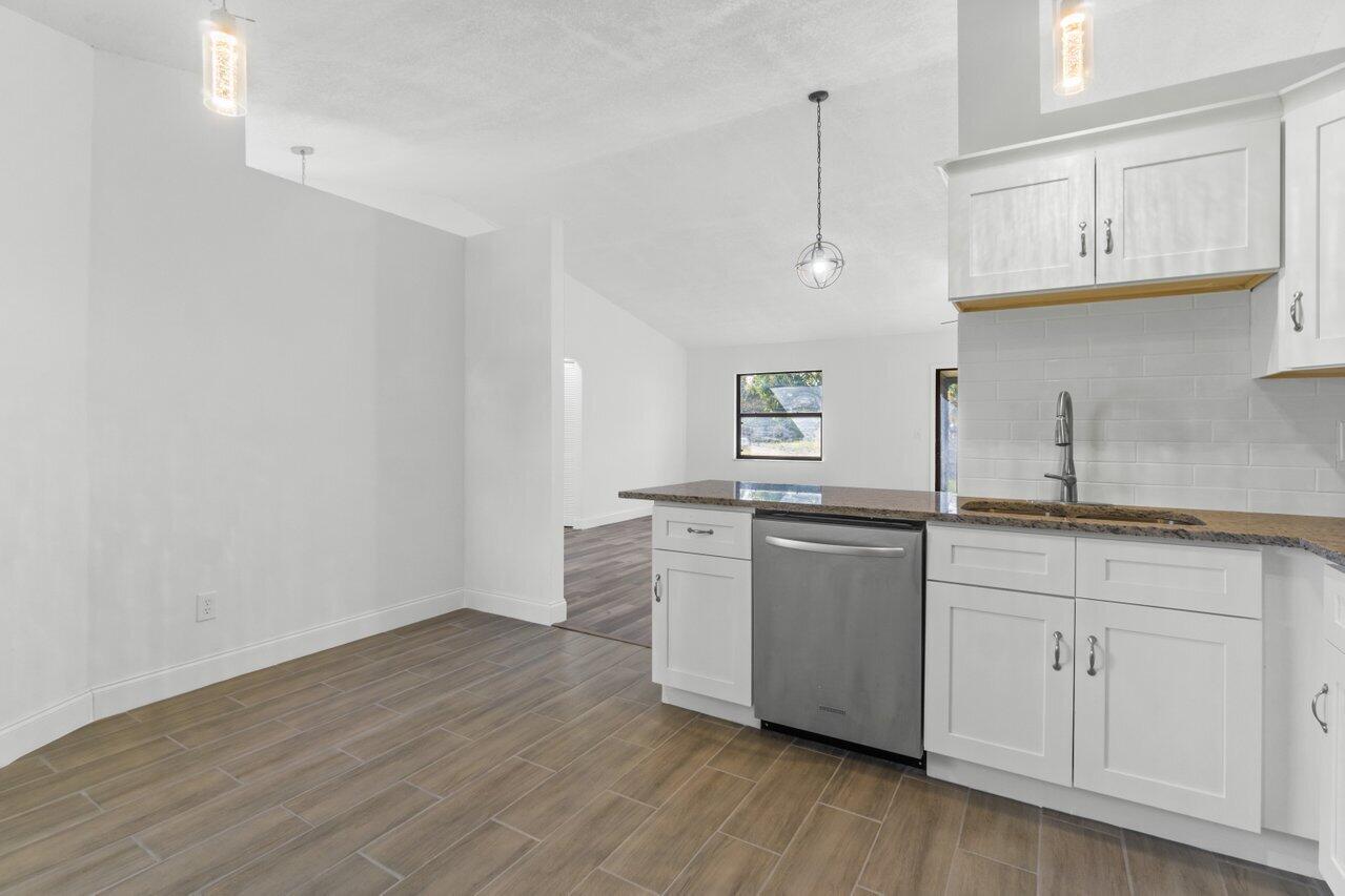 6624 SE Amyris Court