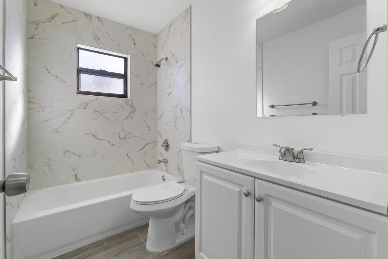 6624 SE Amyris Court