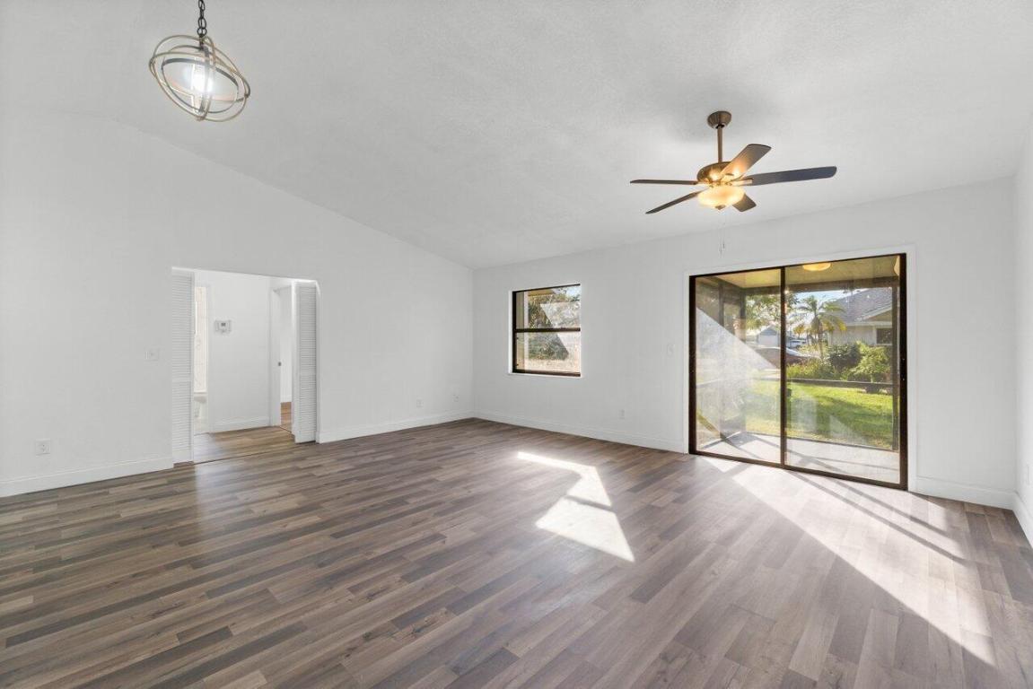 6624 SE Amyris Court