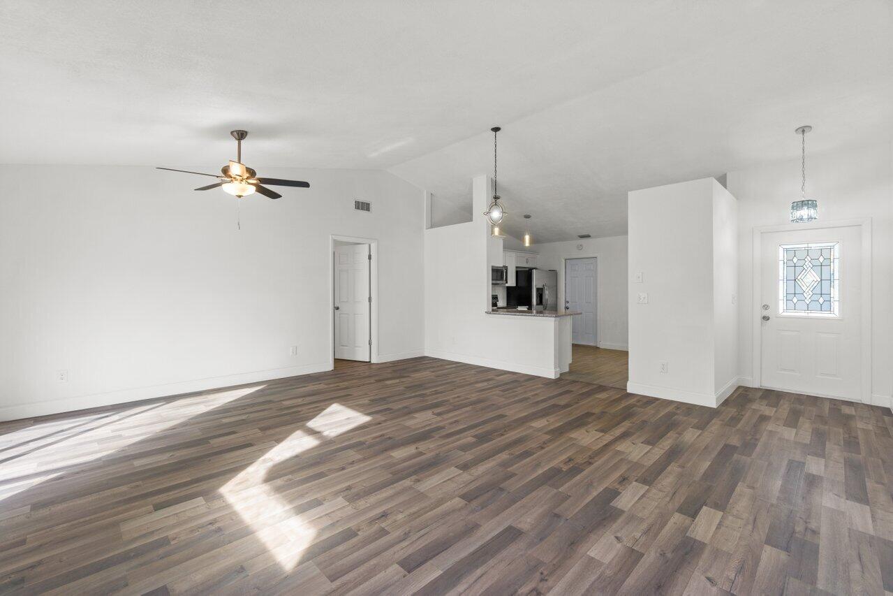 6624 SE Amyris Court