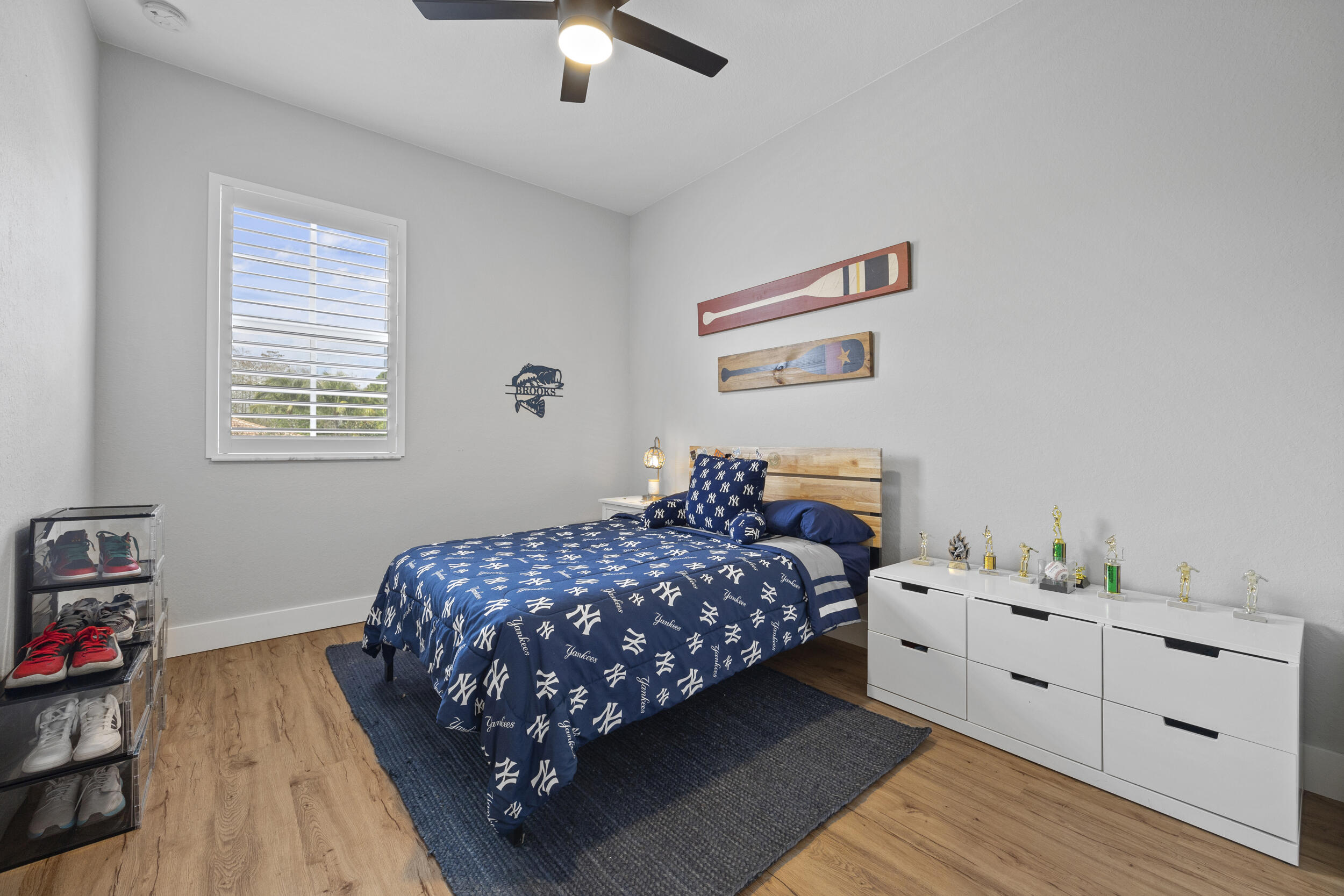 206 Umbrella Place