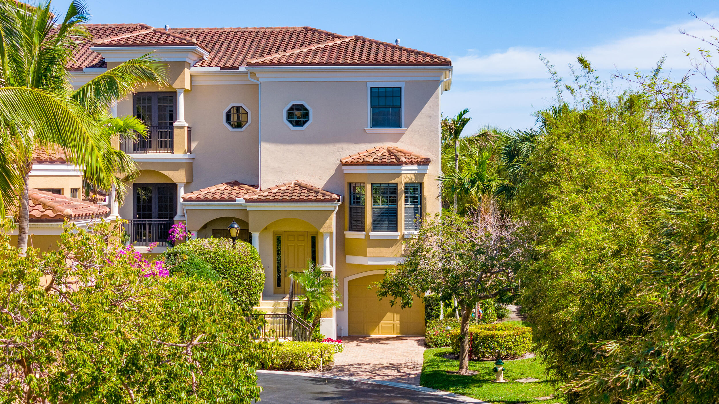 405 Del Sol Circle