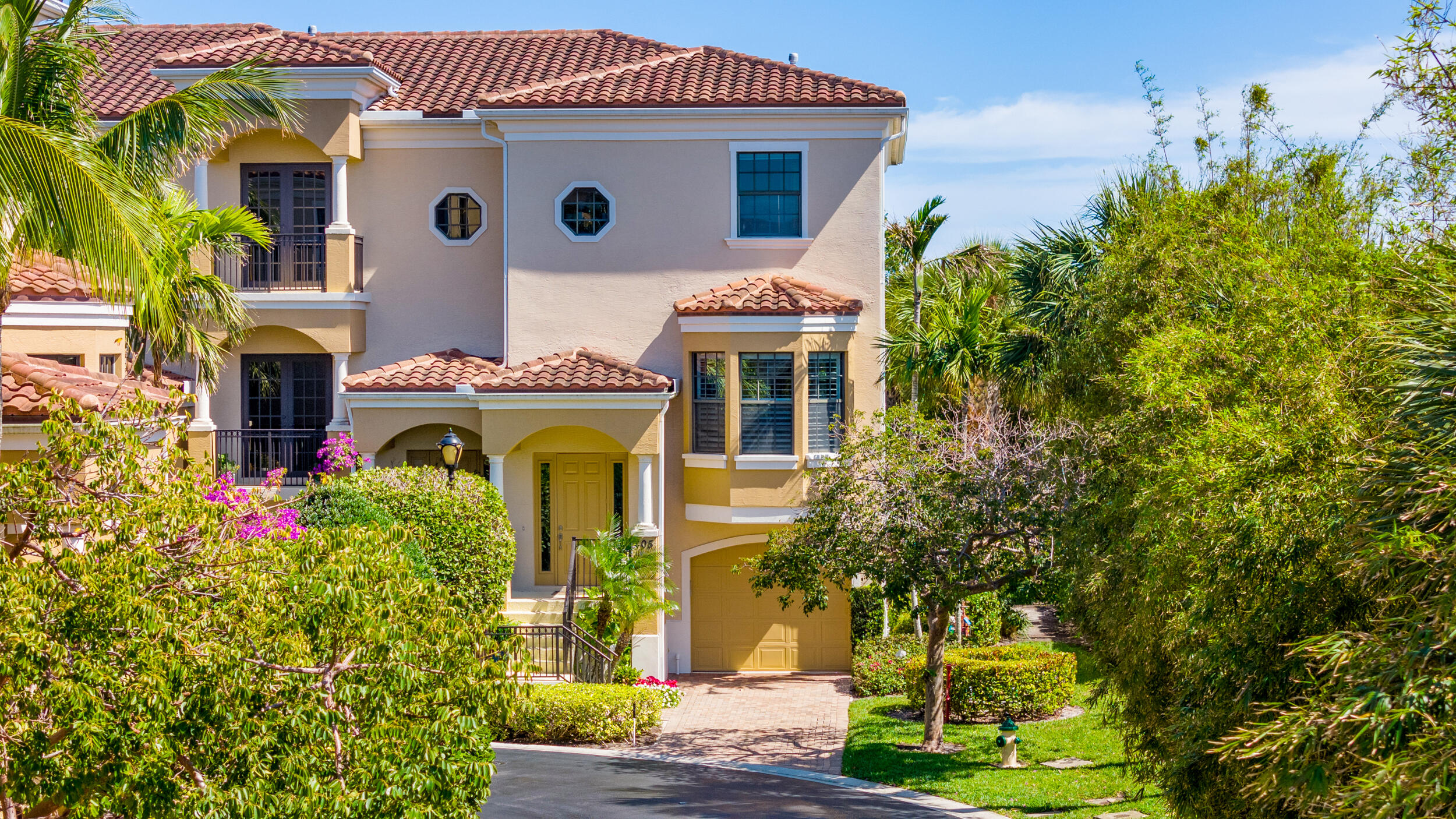 405 Del Sol Circle