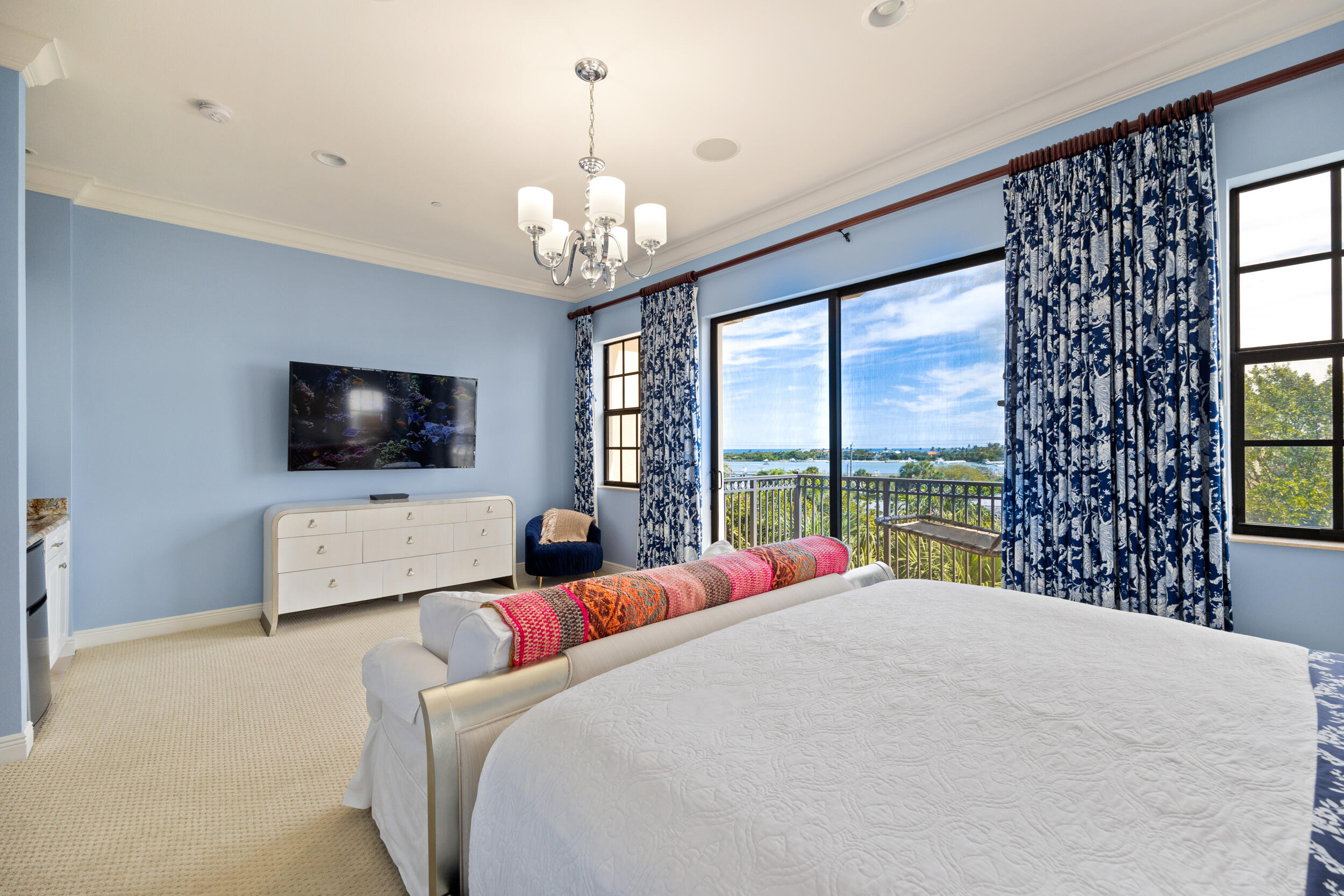 405 Del Sol Circle