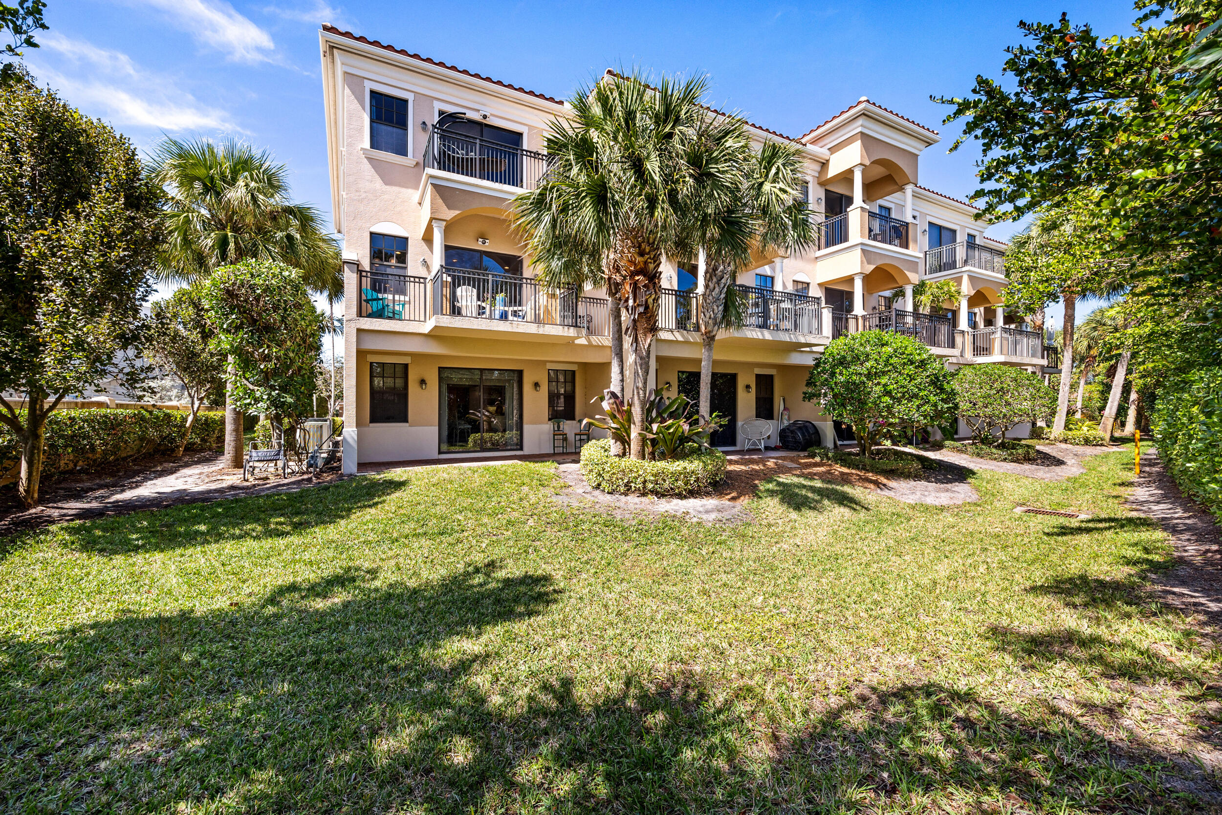 405 Del Sol Circle