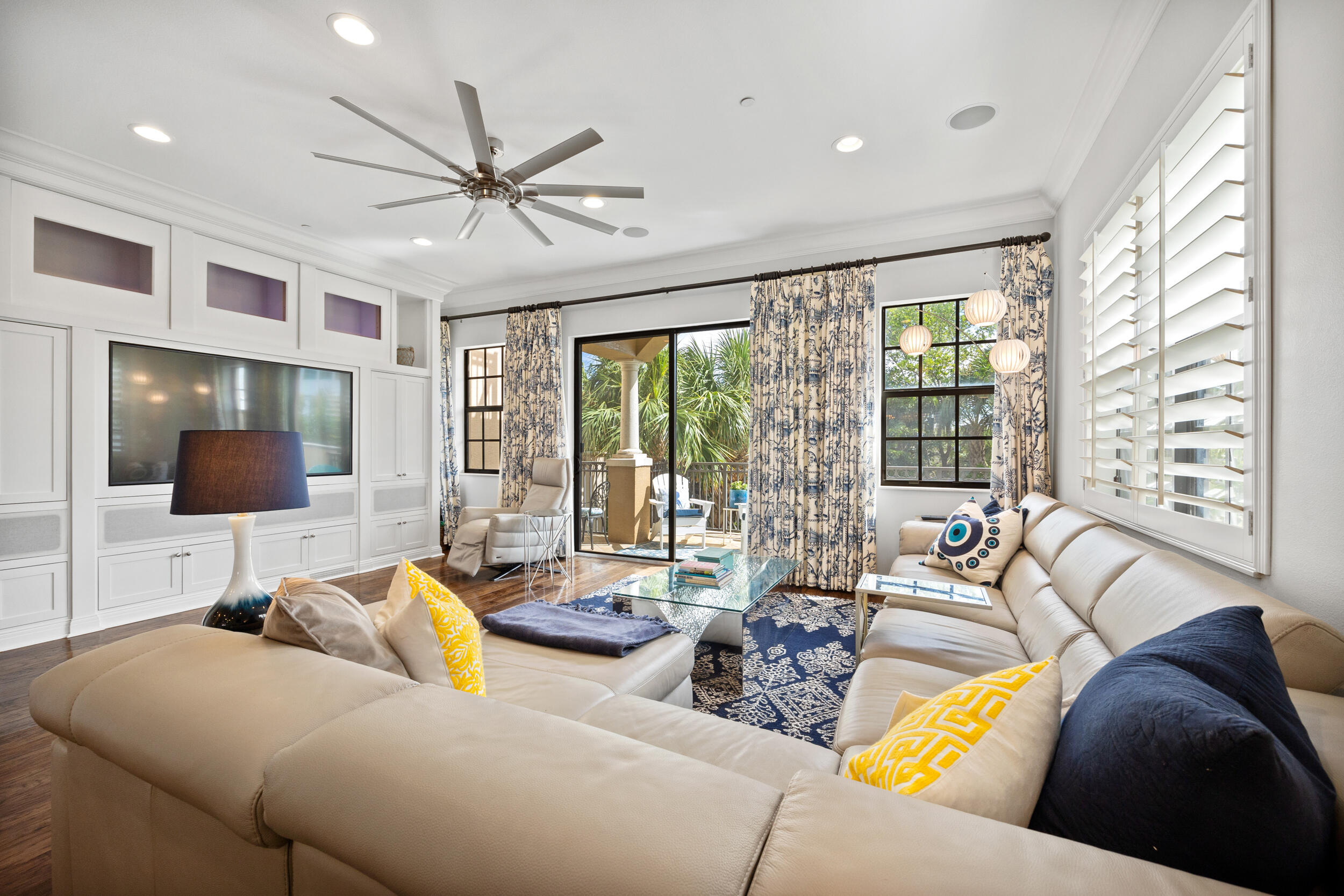 405 Del Sol Circle