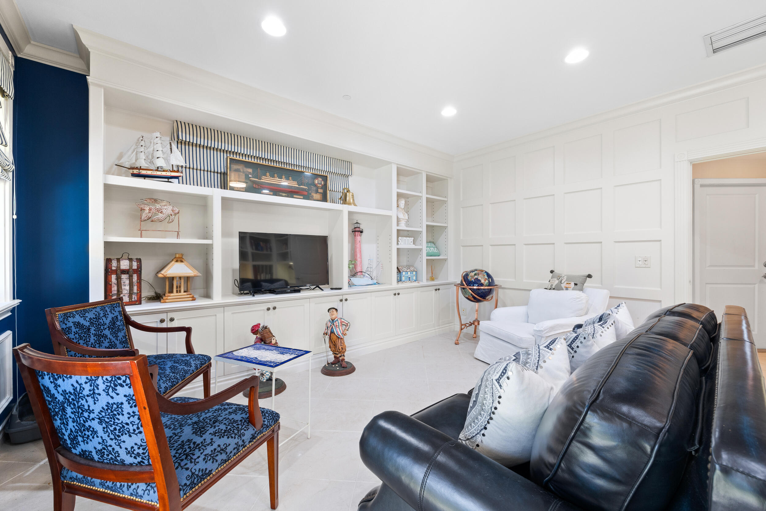 405 Del Sol Circle