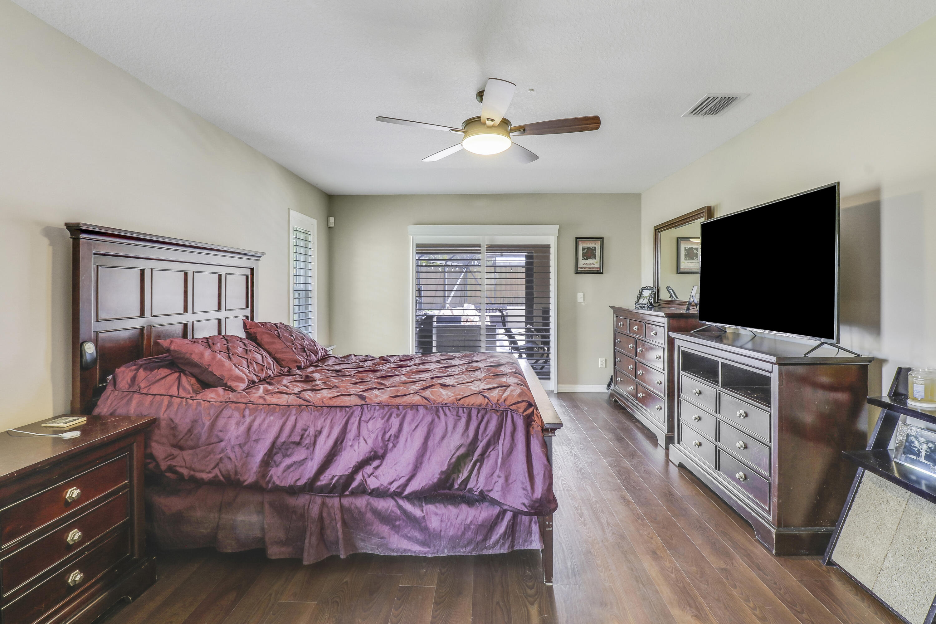 7436 SE Craig Street