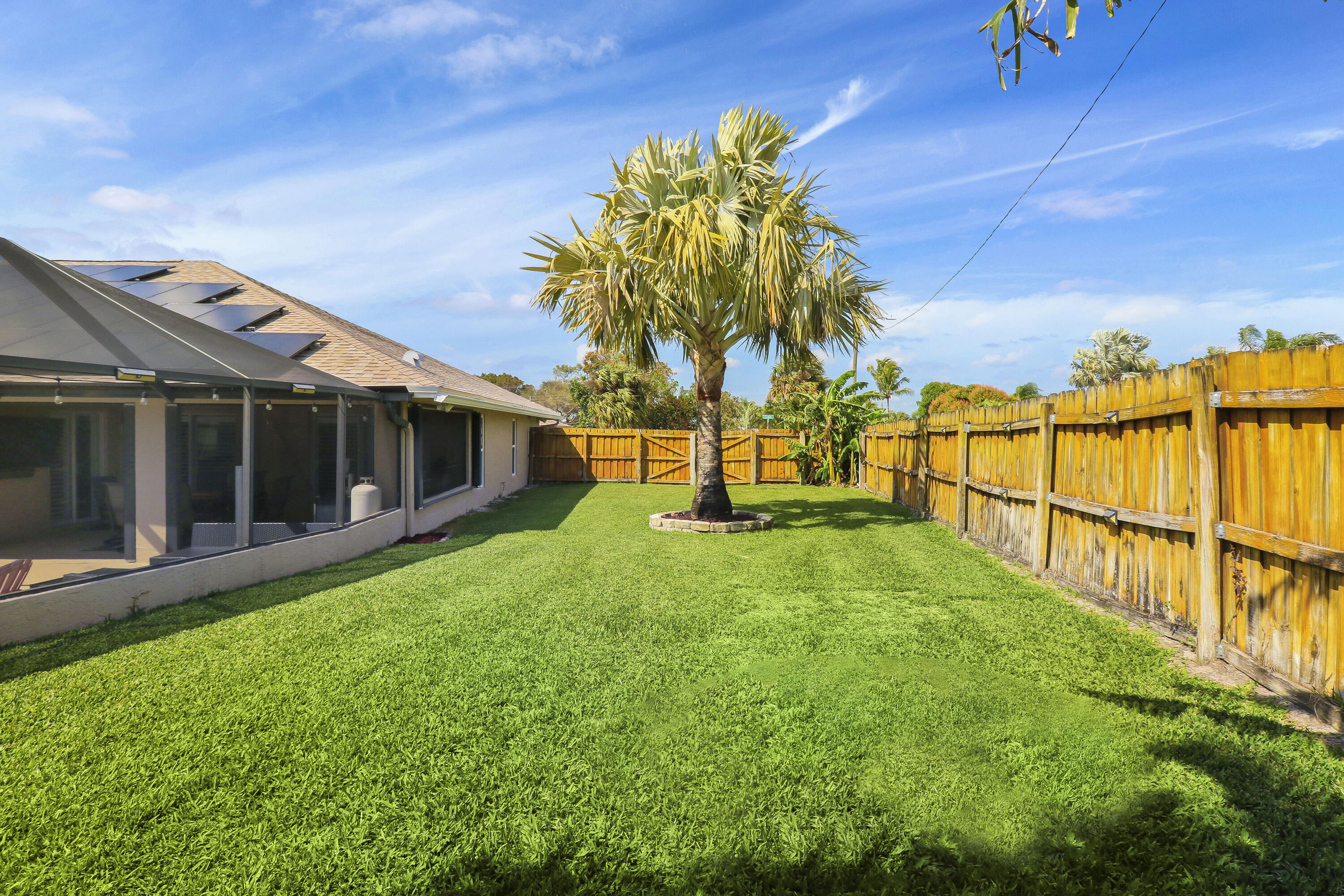 7436 SE Craig Street