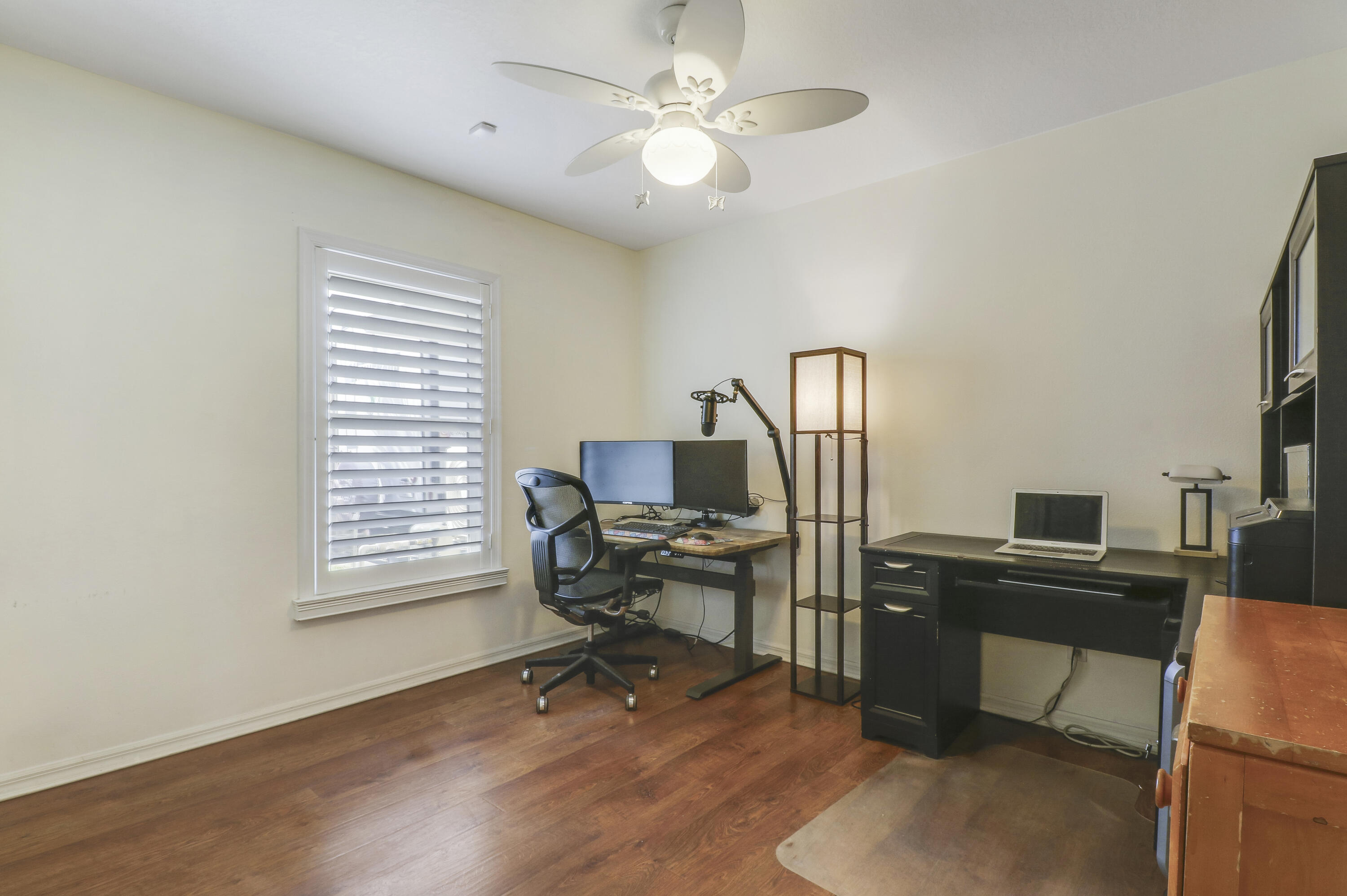 7436 SE Craig Street