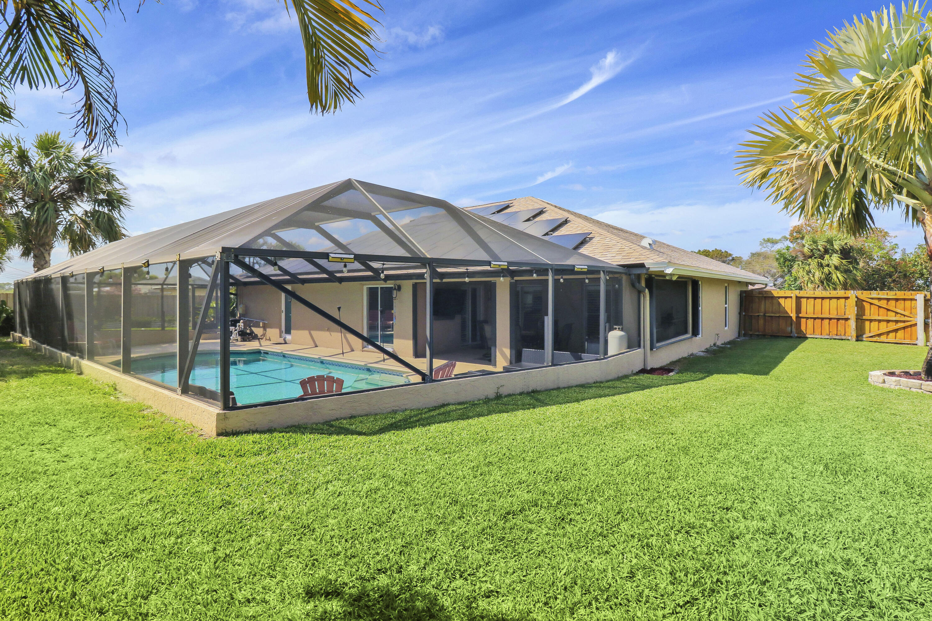 7436 SE Craig Street