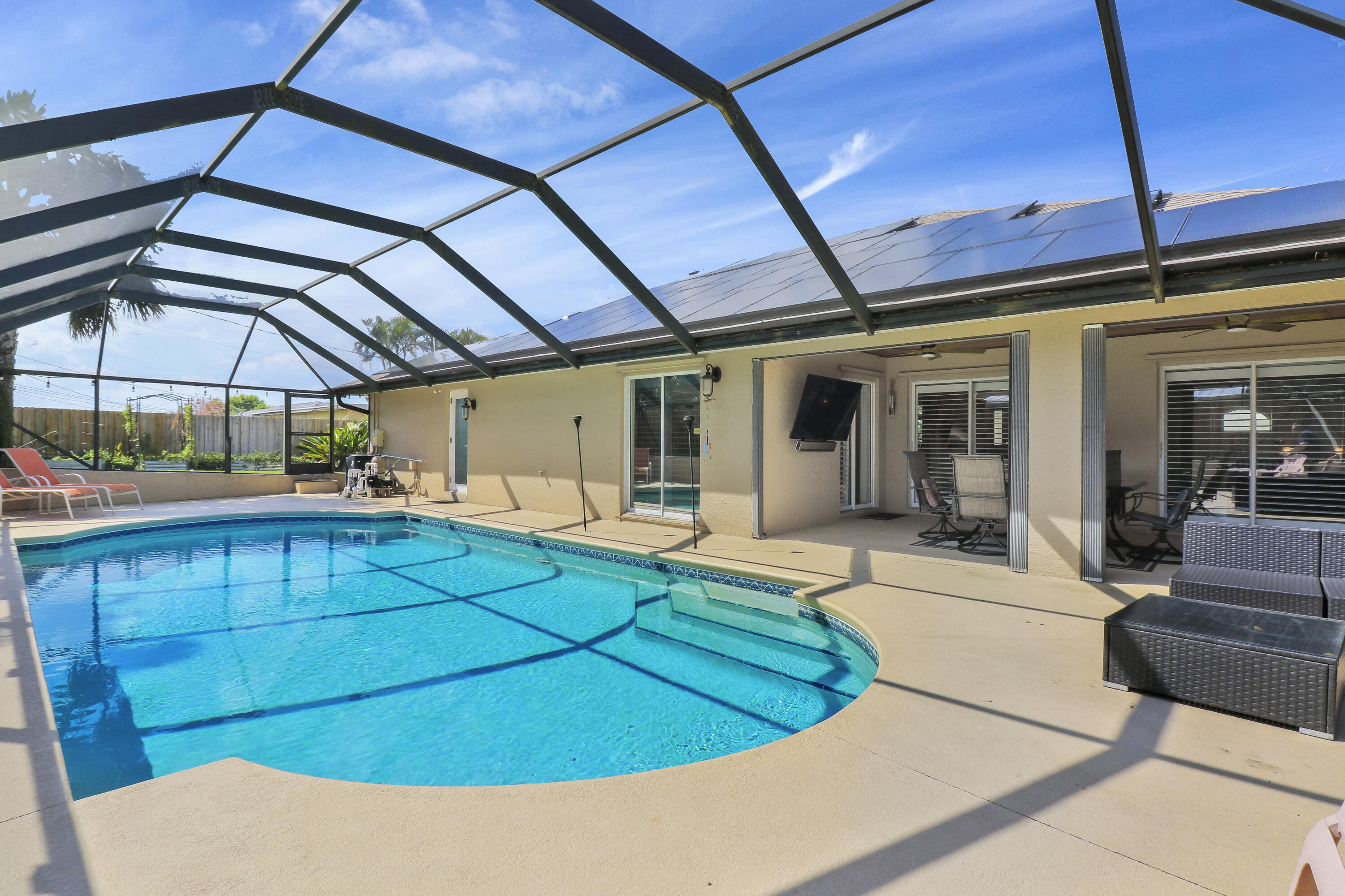 7436 SE Craig Street