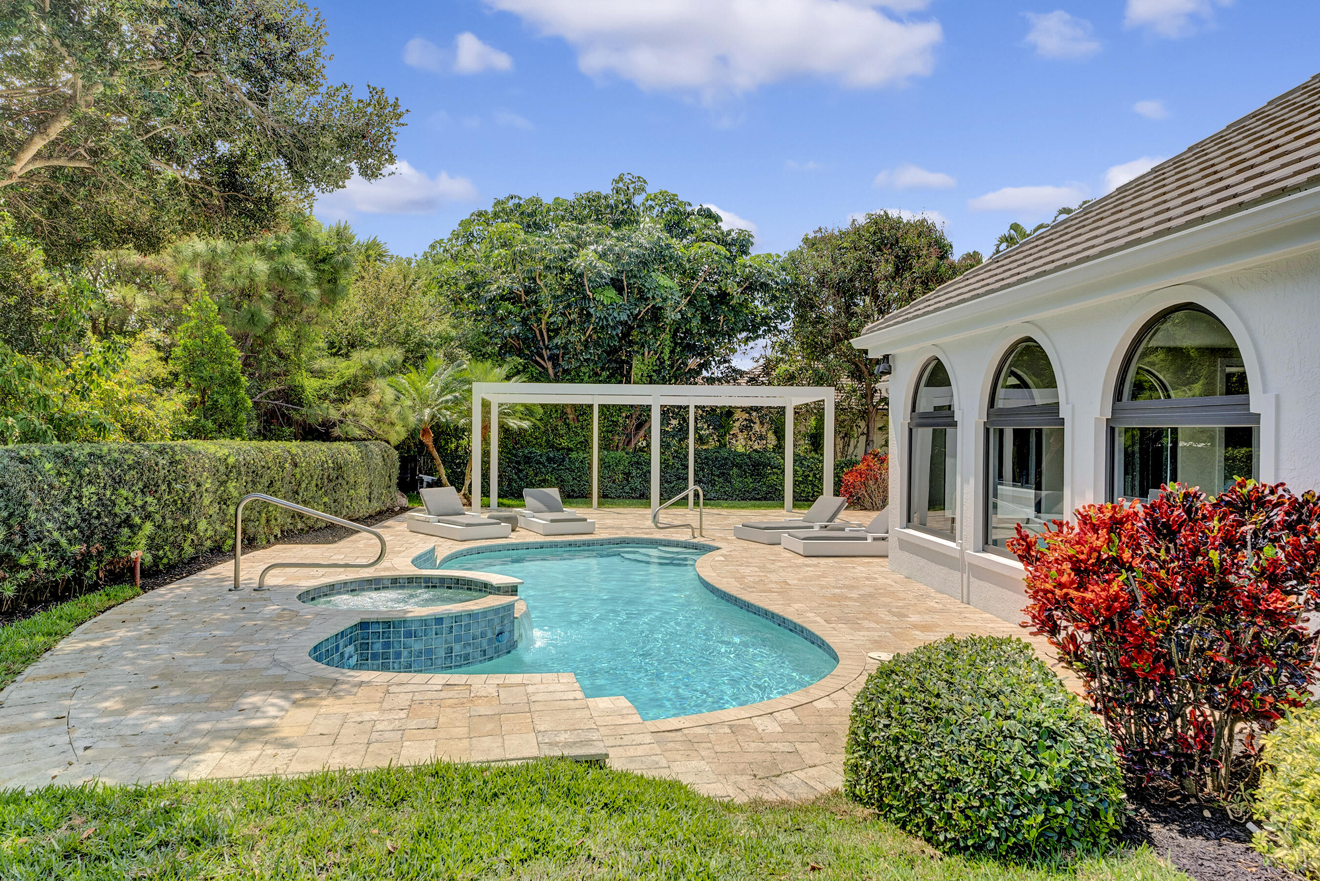 18065 SE Village Circle