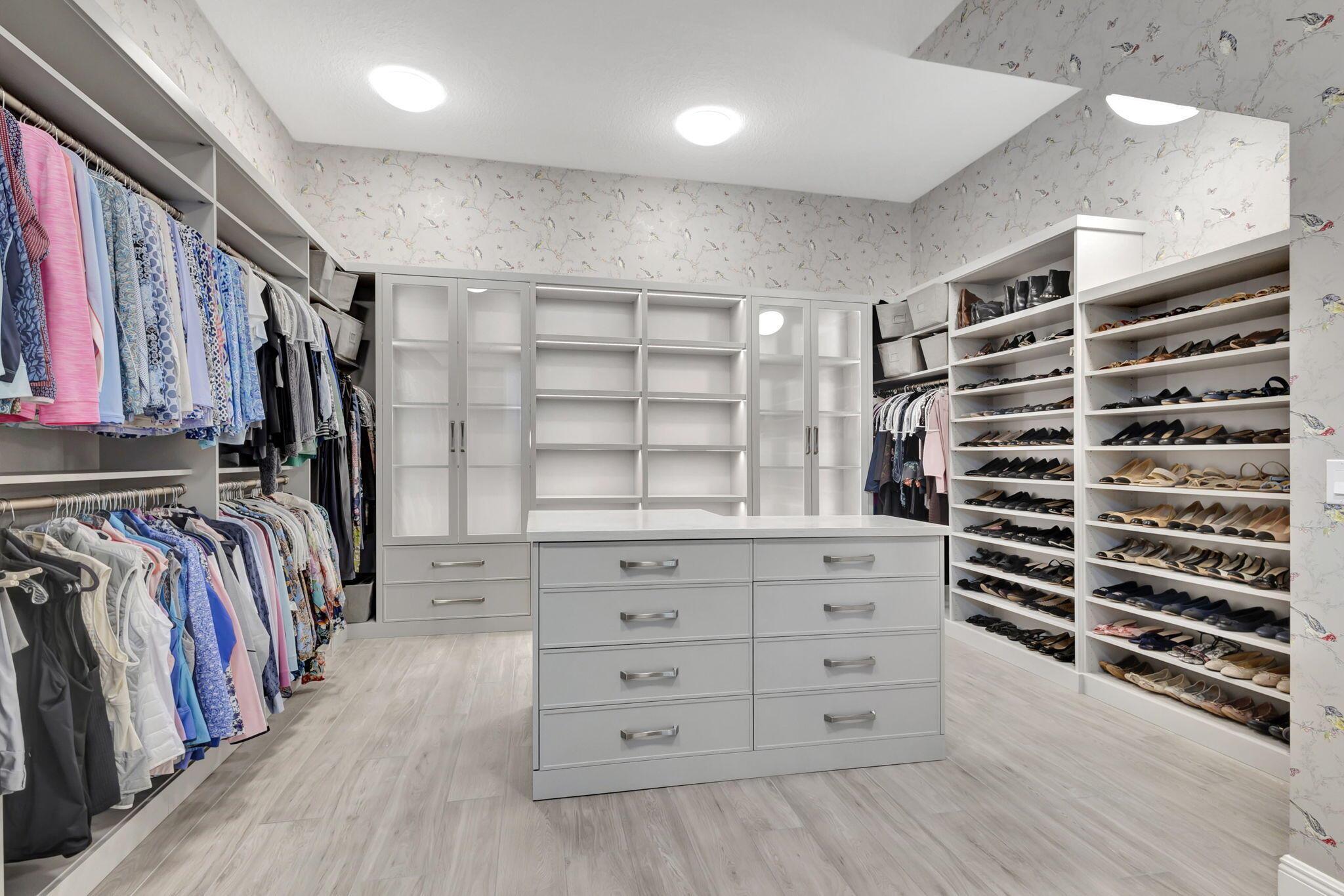 13602 Artisan Circle