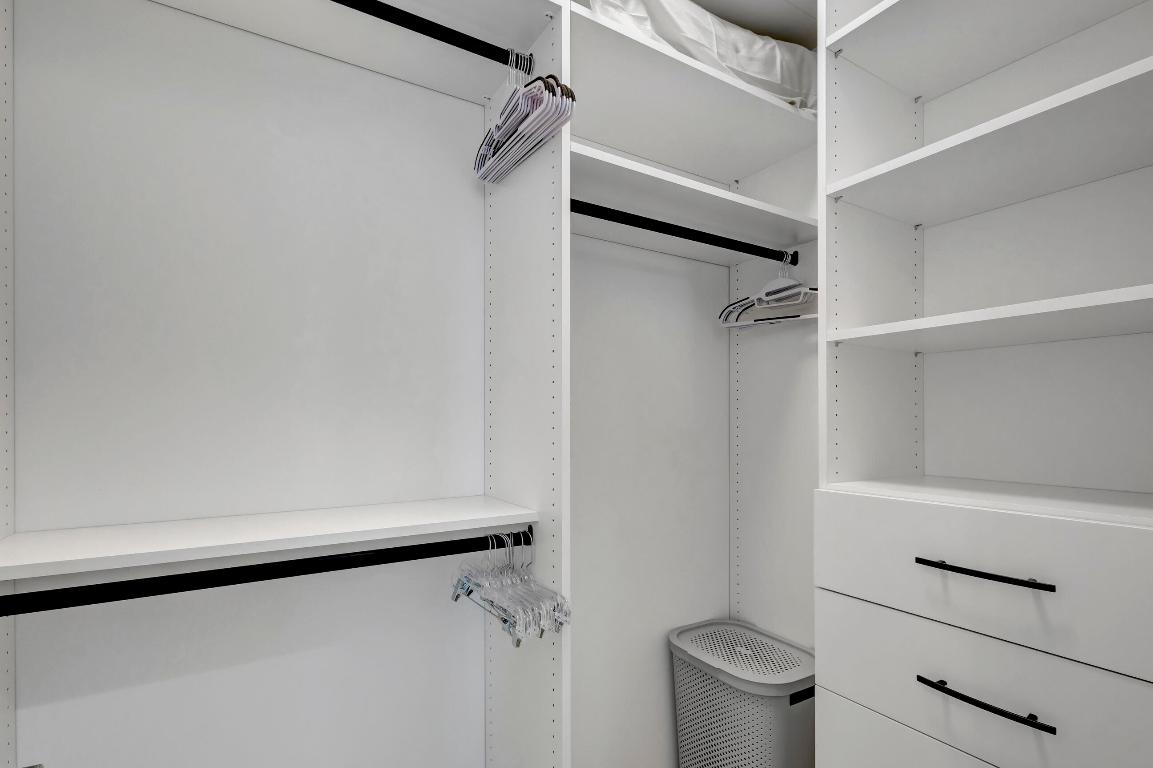 13602 Artisan Circle