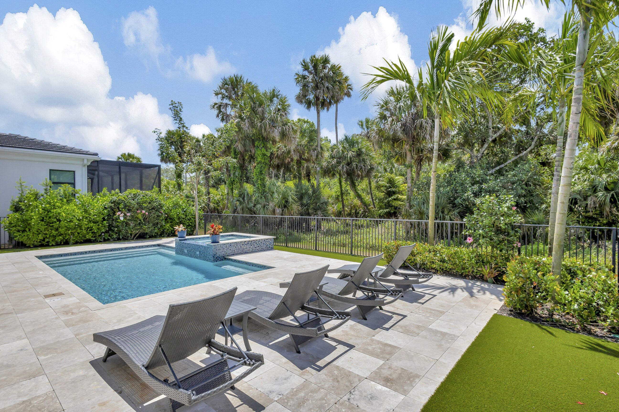 13602 Artisan Circle