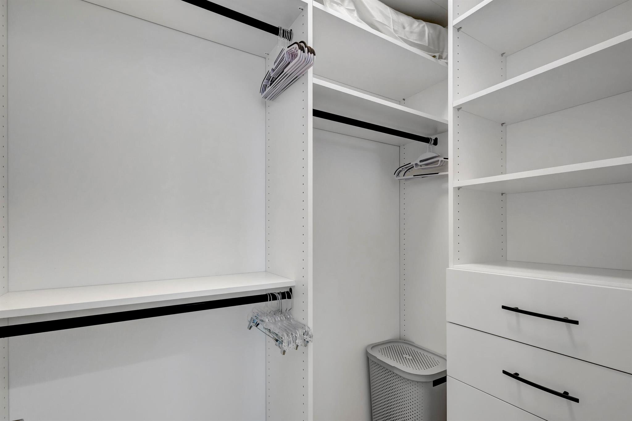 13602 Artisan Circle